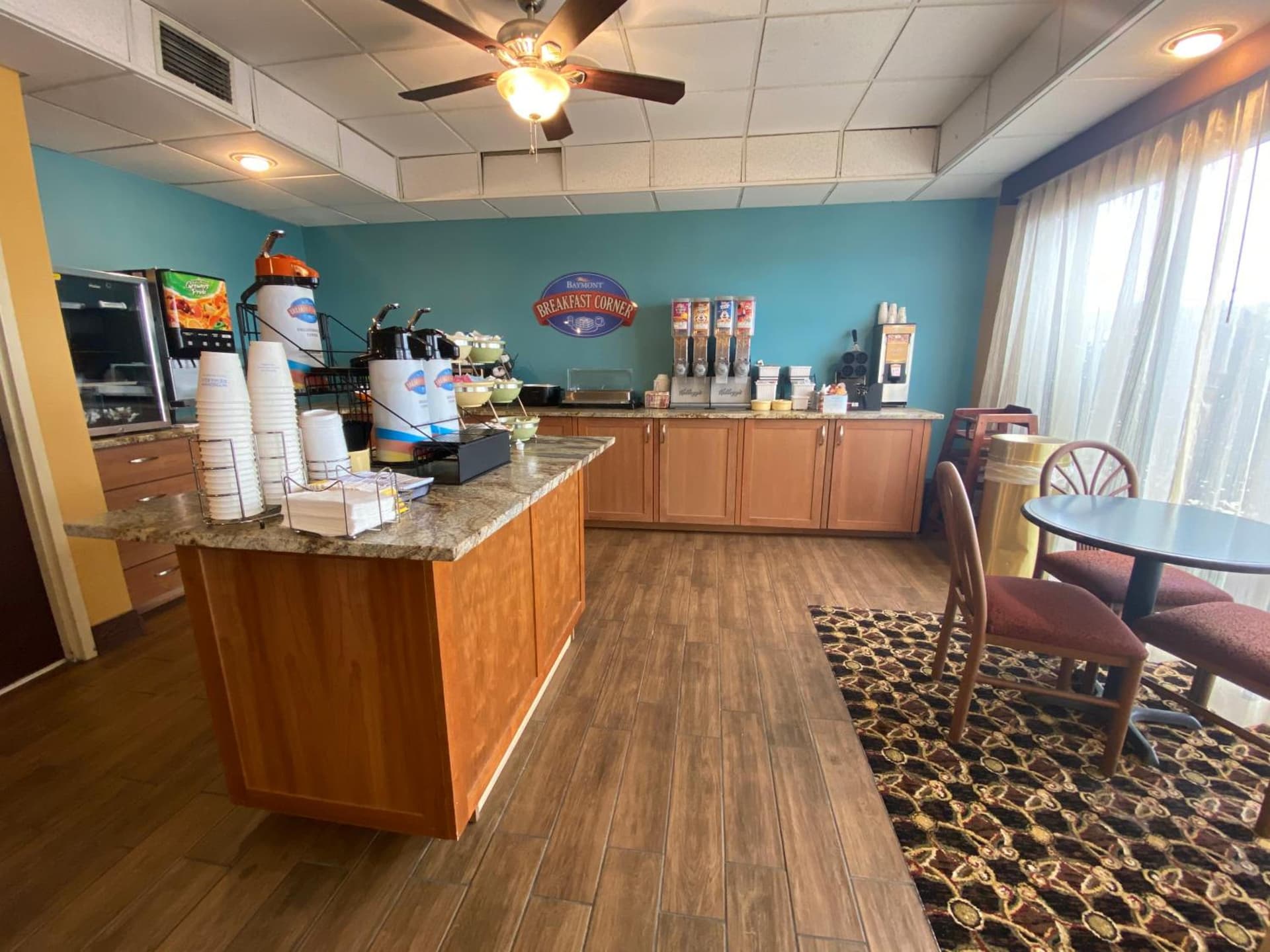 Baymont by Wyndham Fayetteville interior in Fayetteville, AR — gallery photo 2