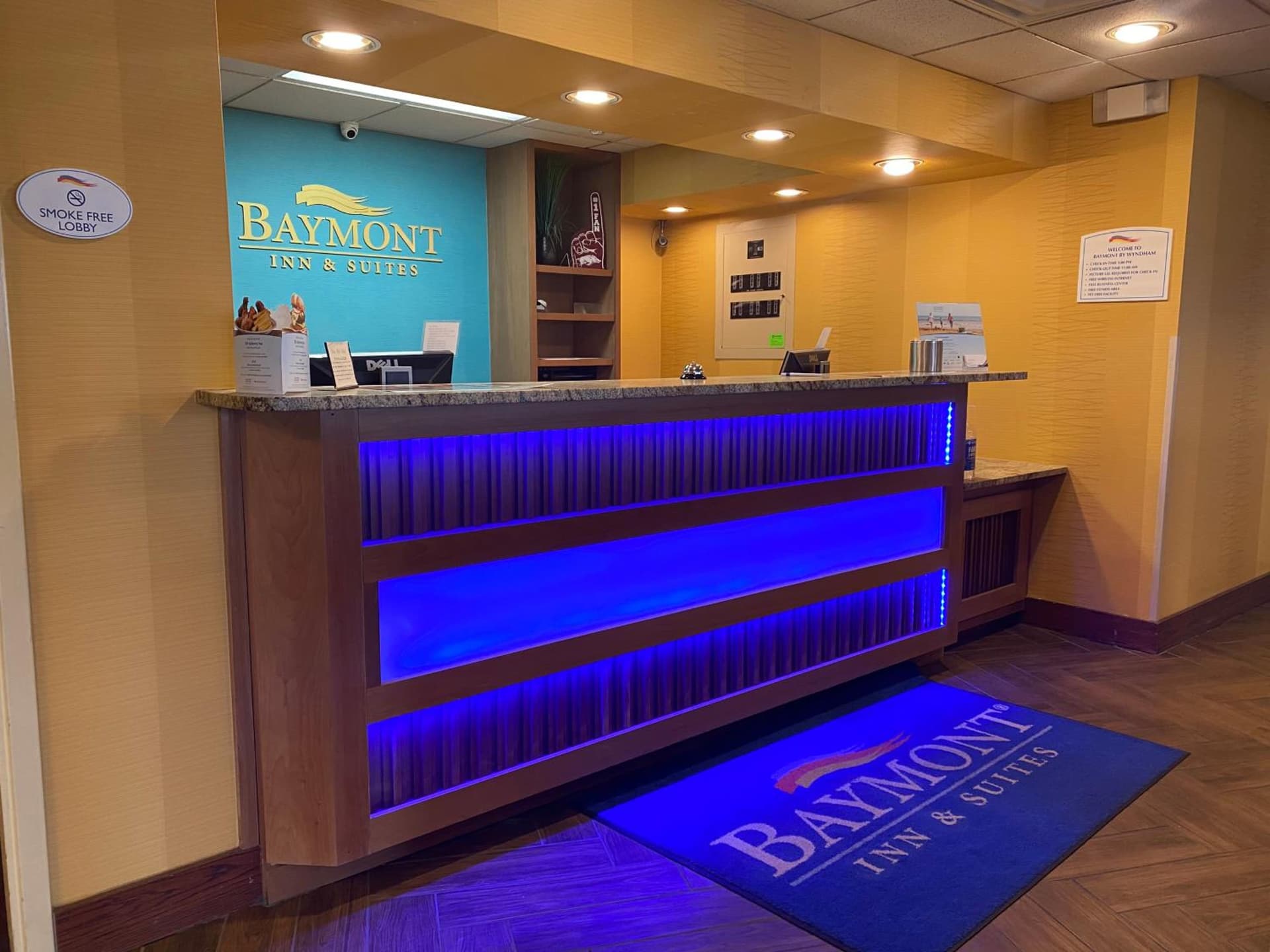 Baymont by Wyndham Fayetteville interior in Fayetteville, AR — gallery photo 2