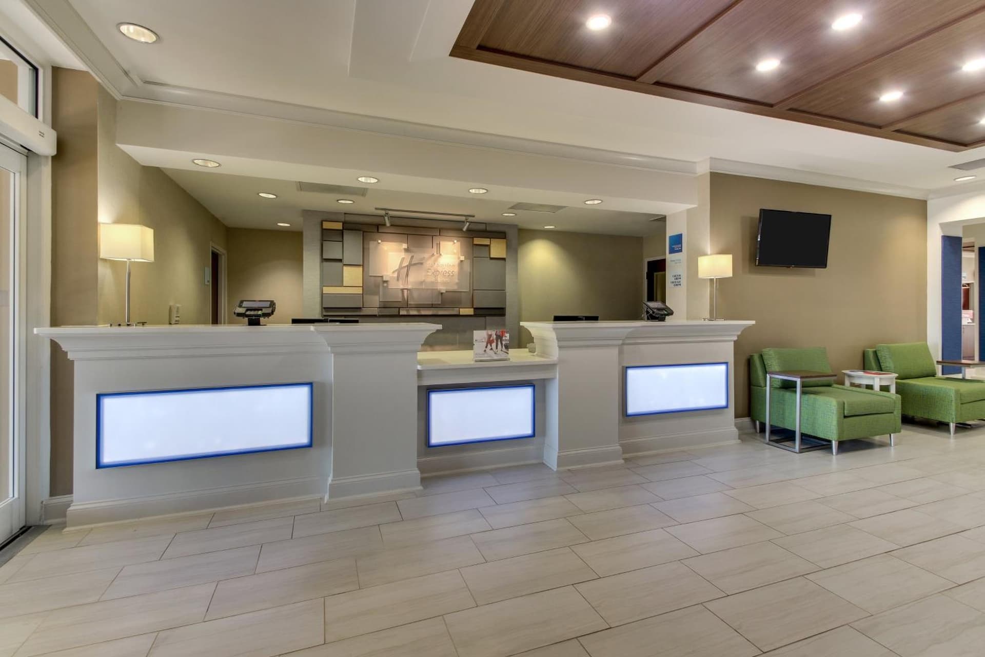 Holiday Inn Express & Suites Columbus - Ft Benning Maingate by IHG gallery photo in Columbus, GA — image 31
