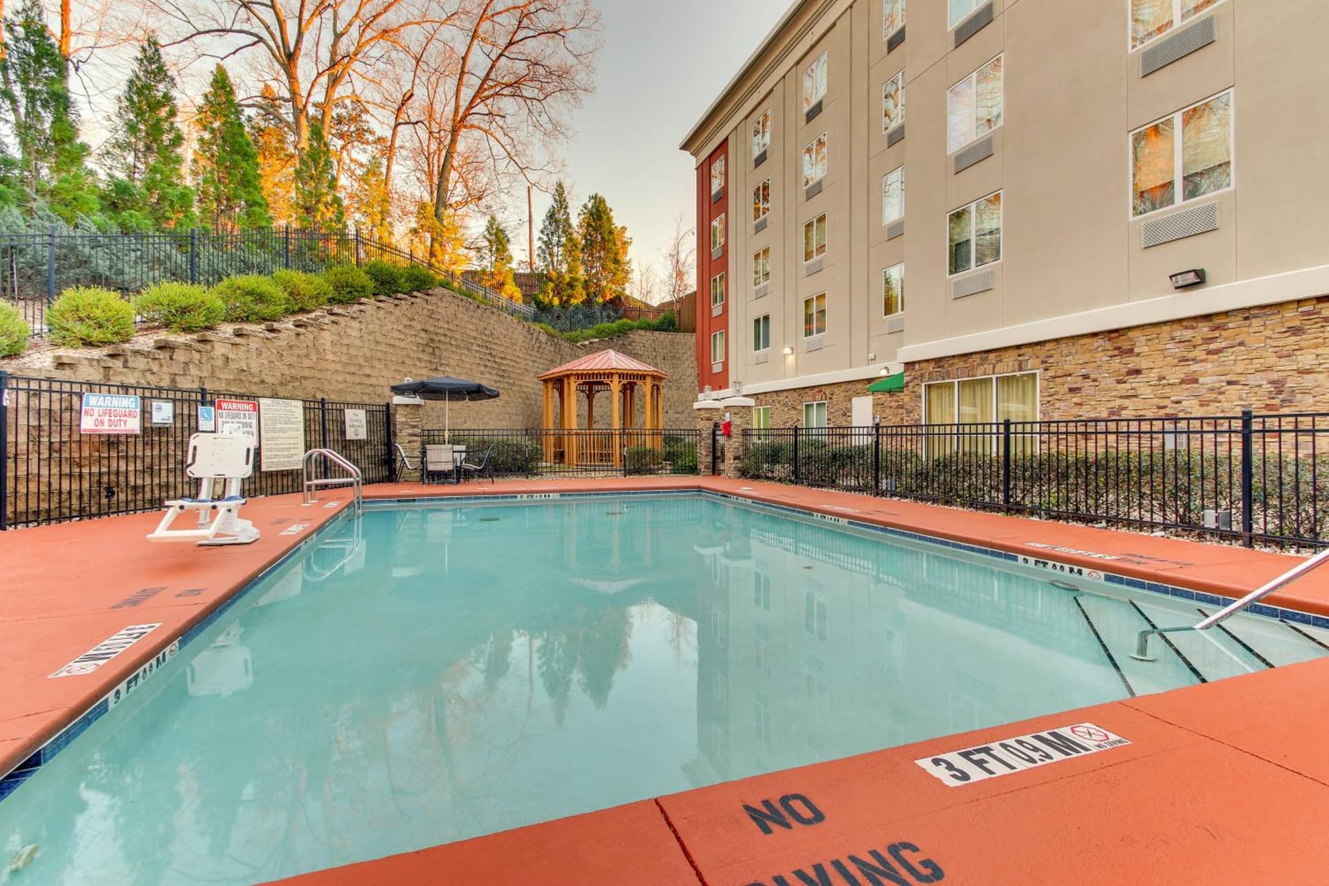 Holiday Inn Express & Suites Columbus - Ft Benning Maingate by IHG gallery photo in Columbus, GA — image 10