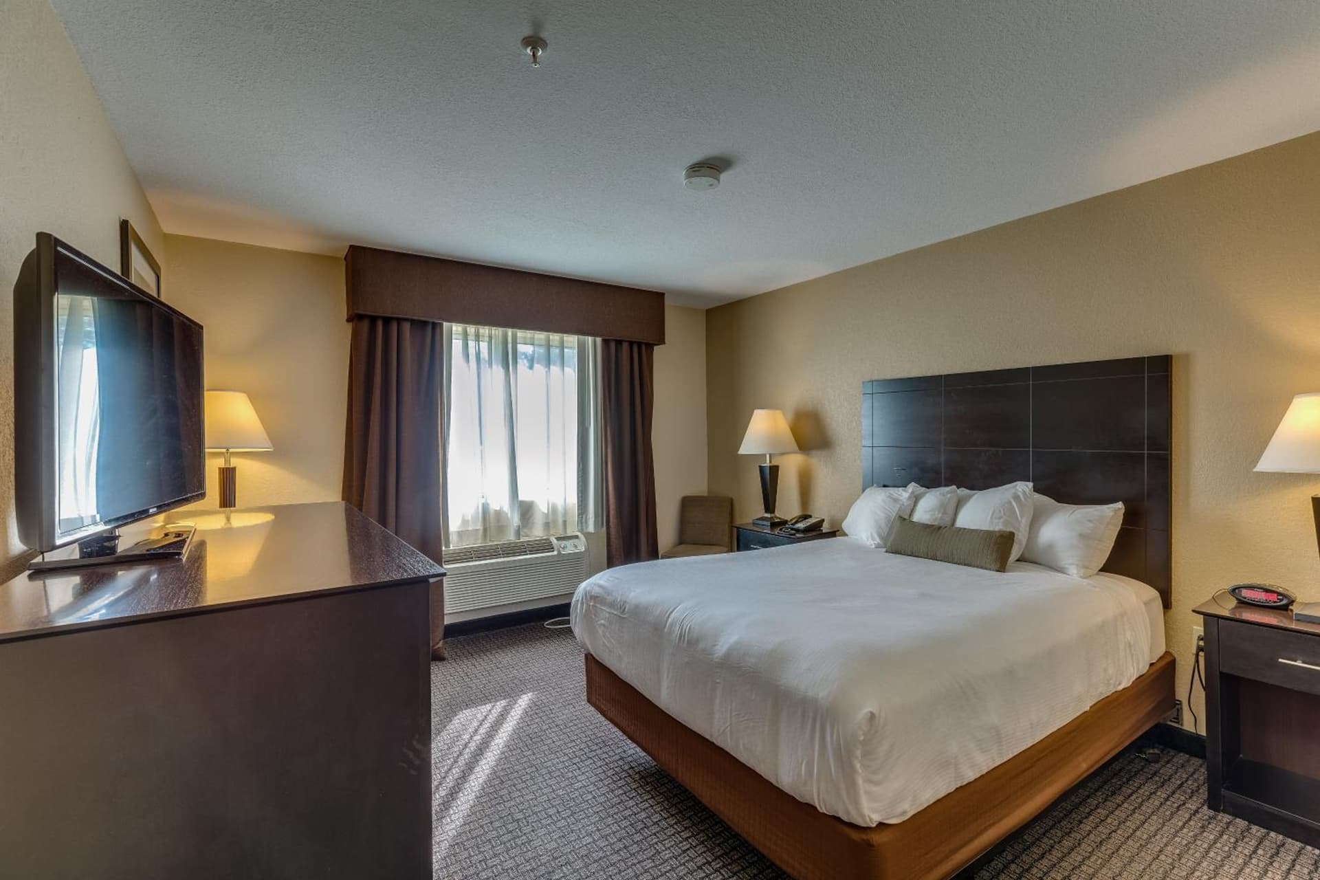 Best Western Lakewinds gallery photo in Ludington, MI — image 21