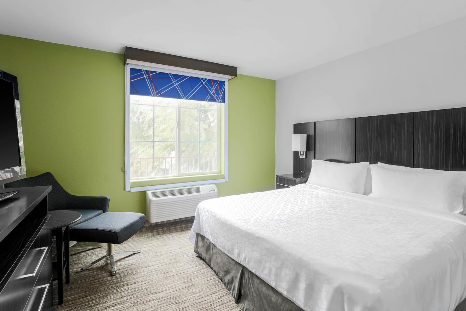 Holiday Inn Express Lancaster by IHG gallery photo in Lancaster, CA — image 35