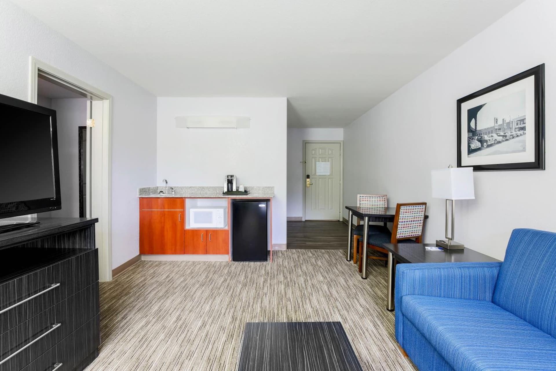 Holiday Inn Express Lancaster by IHG gallery photo in Lancaster, CA — image 37