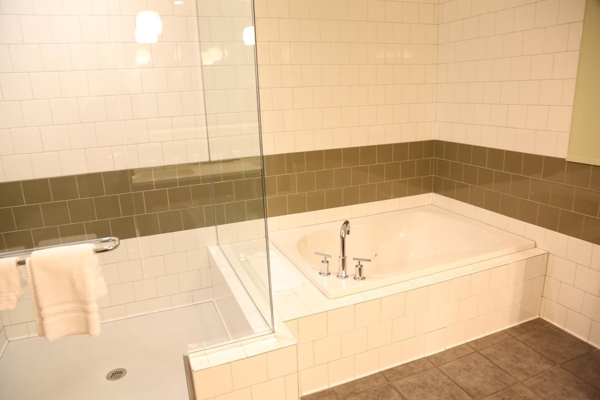 Hotel Indigo Athens - University Area by IHG interior in Athens, GA — gallery photo 2