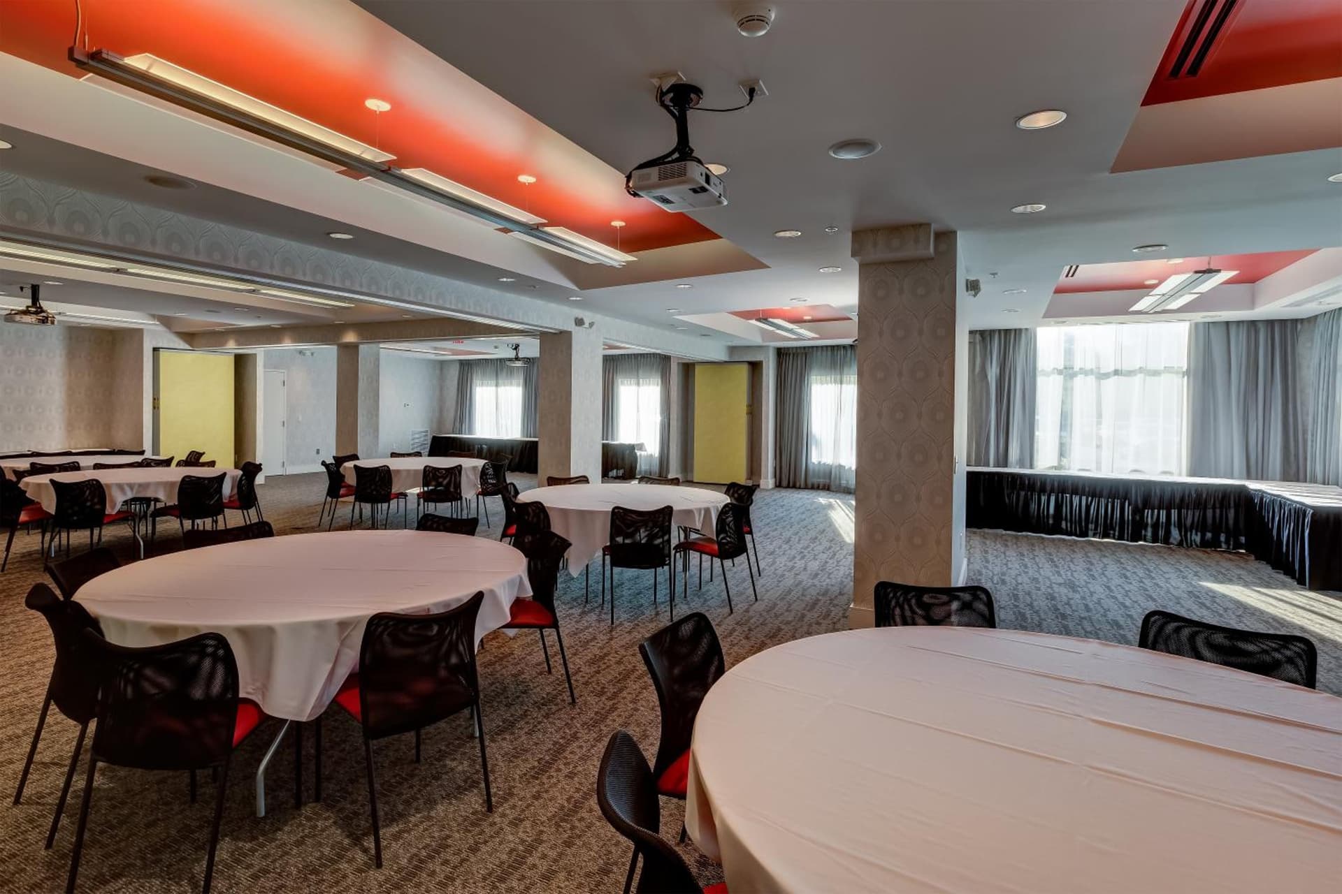 Hotel Indigo Columbus Architectural Center by IHG gallery photo in Columbus, IN — image 21