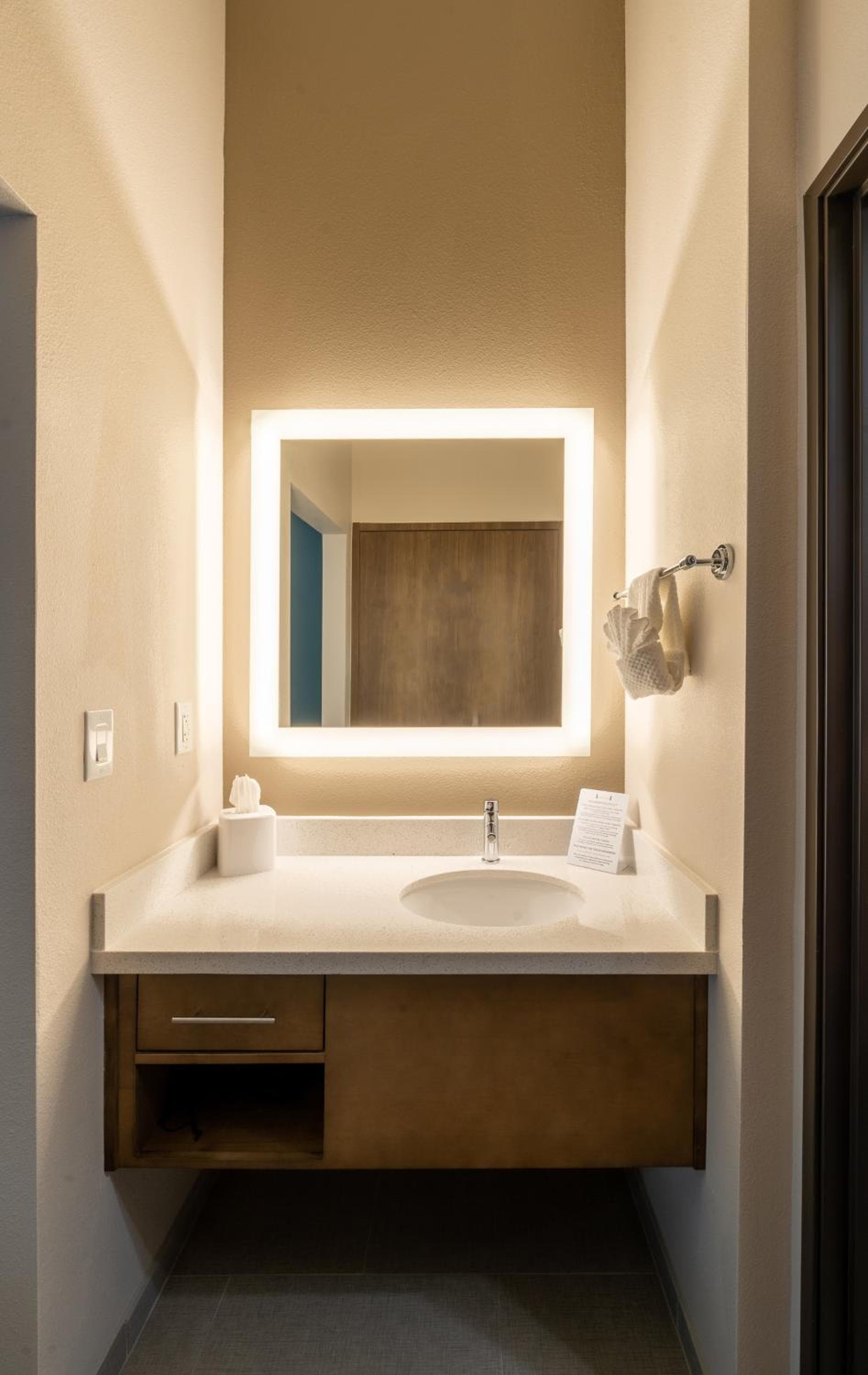 Staybridge Suites Houston East - Baytown by IHG gallery photo in Baytown, TX — image 101
