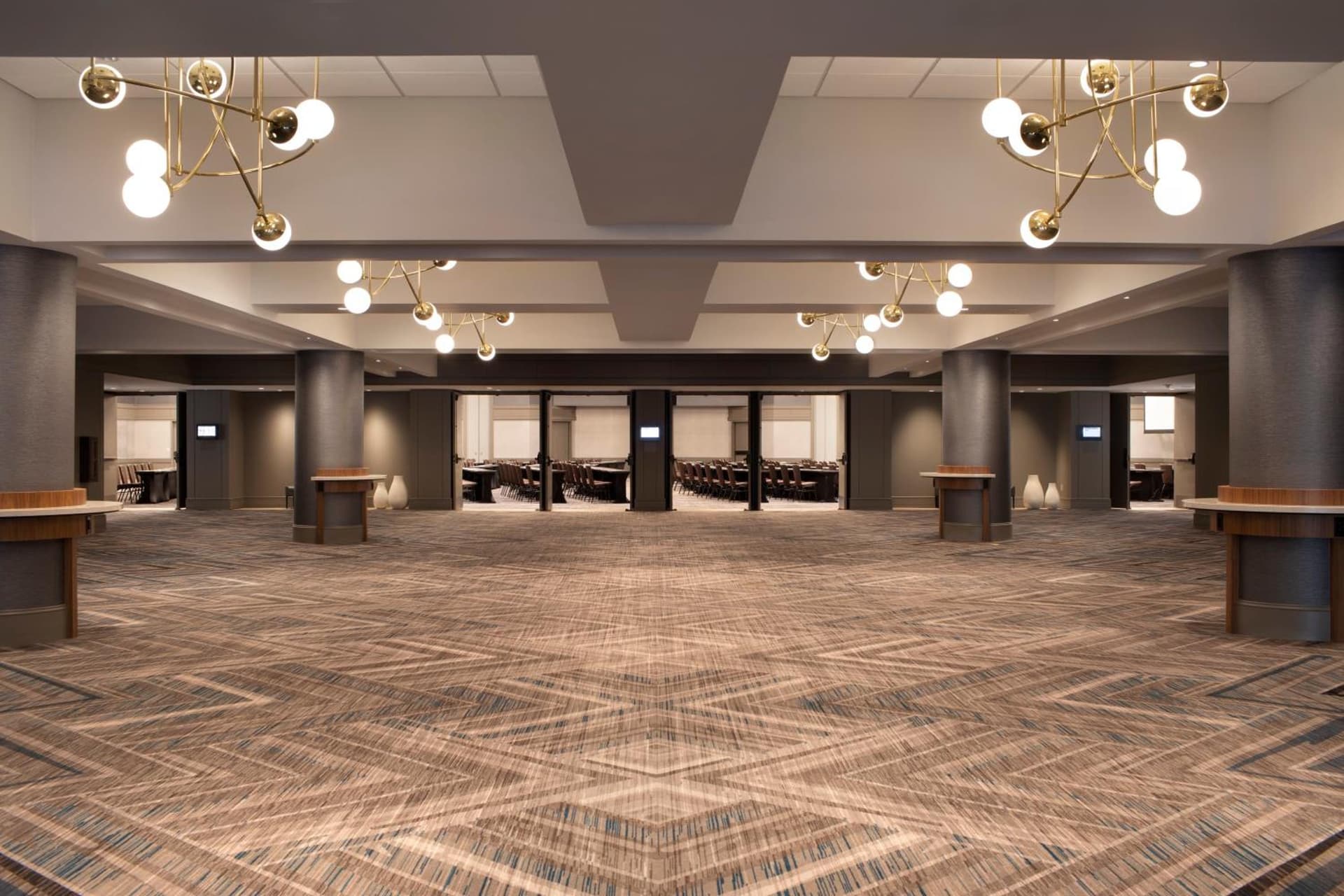 Crowne Plaza Atlanta Perimeter at Ravinia by IHG gallery photo in Atlanta, GA — image 38