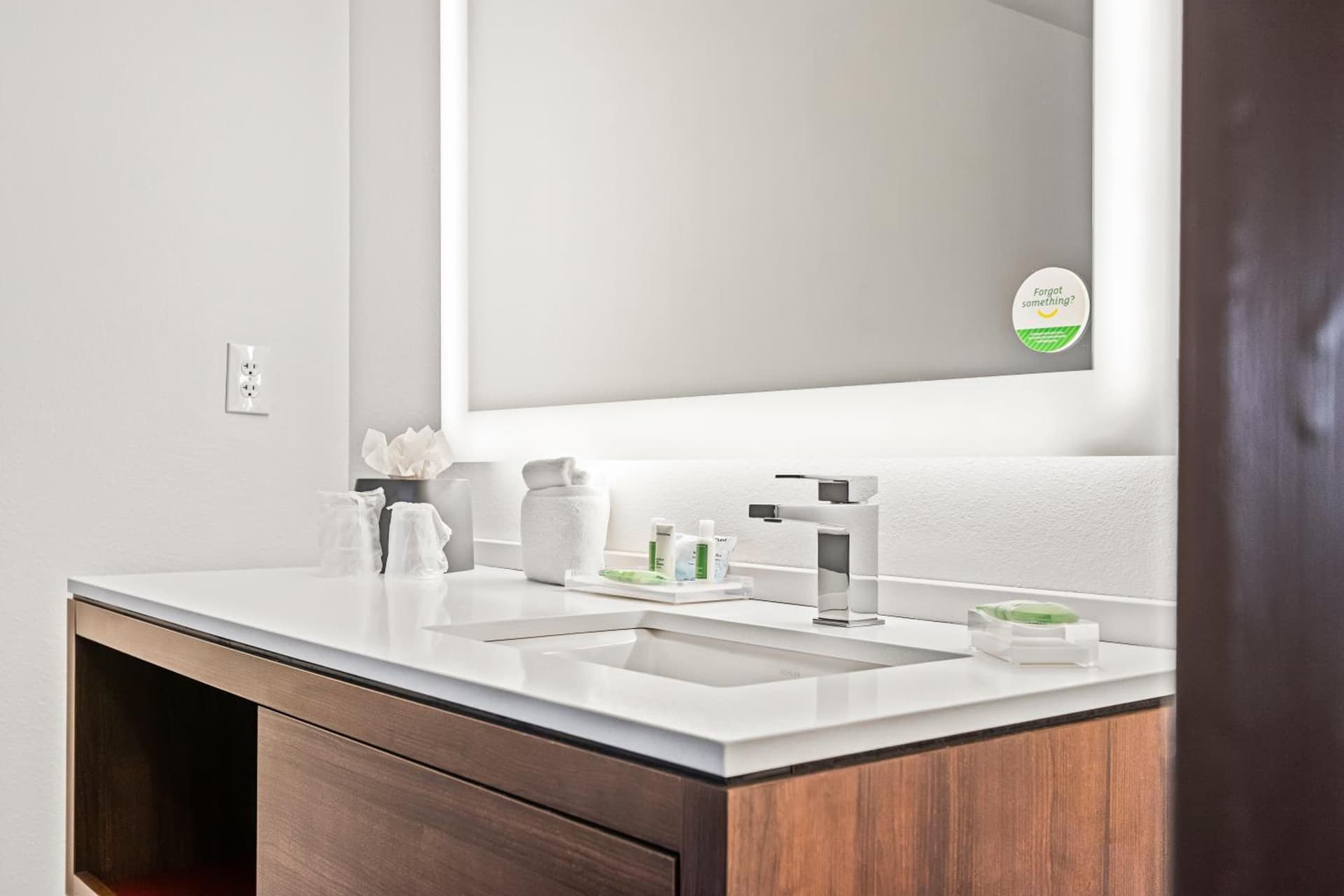 Holiday Inn - St. Petersburg West by IHG gallery photo in St Petersburg, FL — image 34