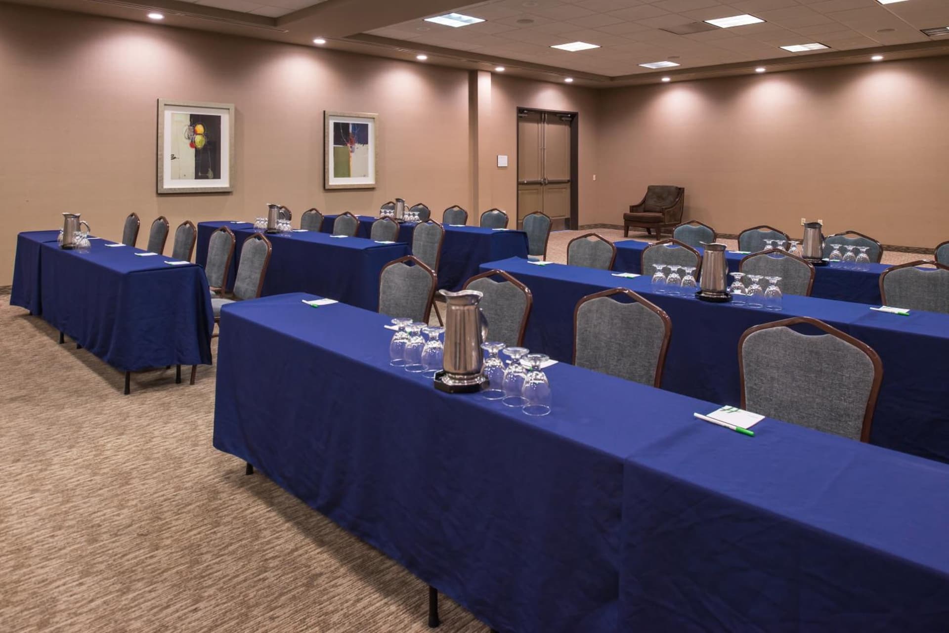 Holiday Inn Ontario Airport - California by IHG gallery photo in Ontario, CA — image 5