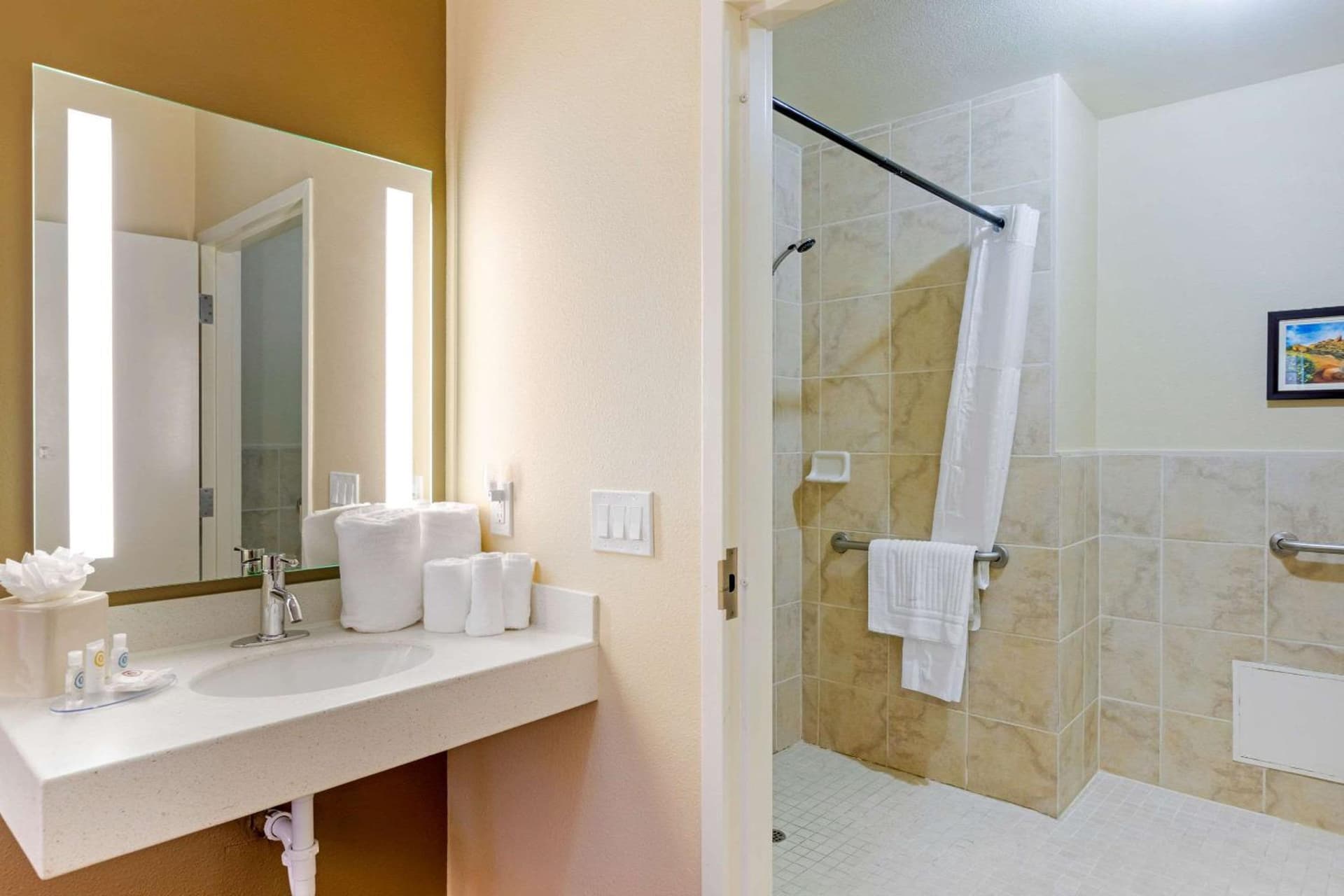 Comfort Inn & Suites Near Ontario Airport gallery photo in Ontario, CA — image 15