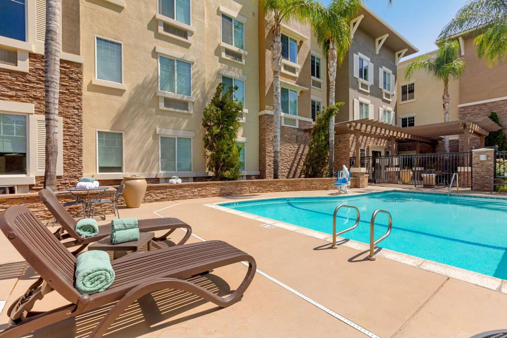 Comfort Inn & Suites Near Ontario Airport gallery photo in Ontario, CA — image 25