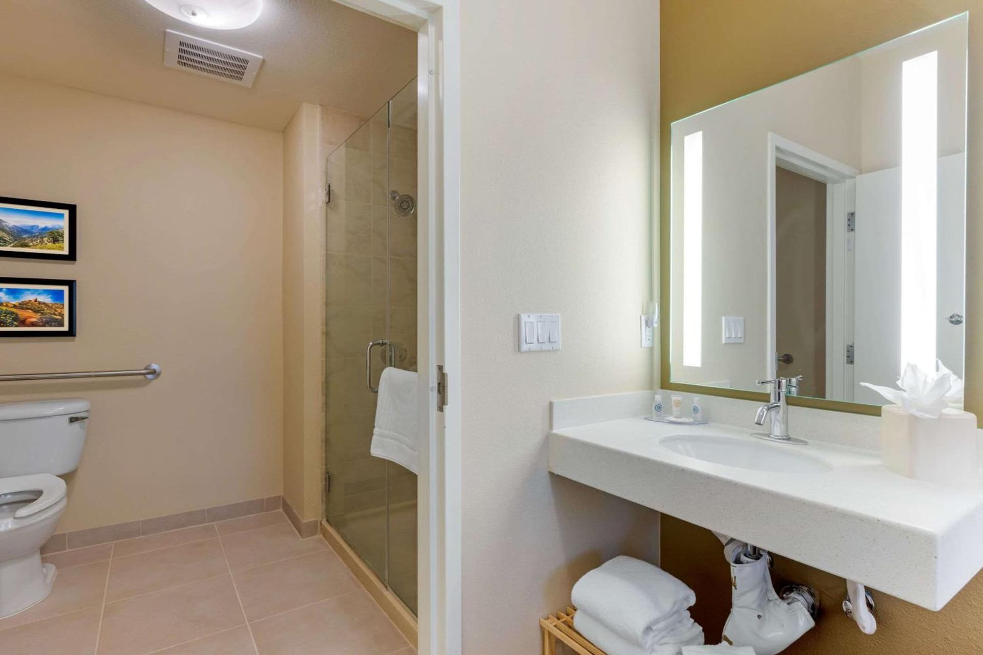 Comfort Inn & Suites Near Ontario Airport gallery photo in Ontario, CA — image 33