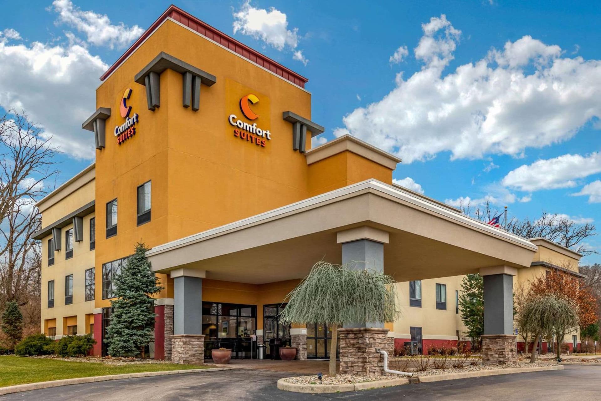 Comfort Suites Elkhart South featured exterior or lobby in Elkhart, IN — similar hotel