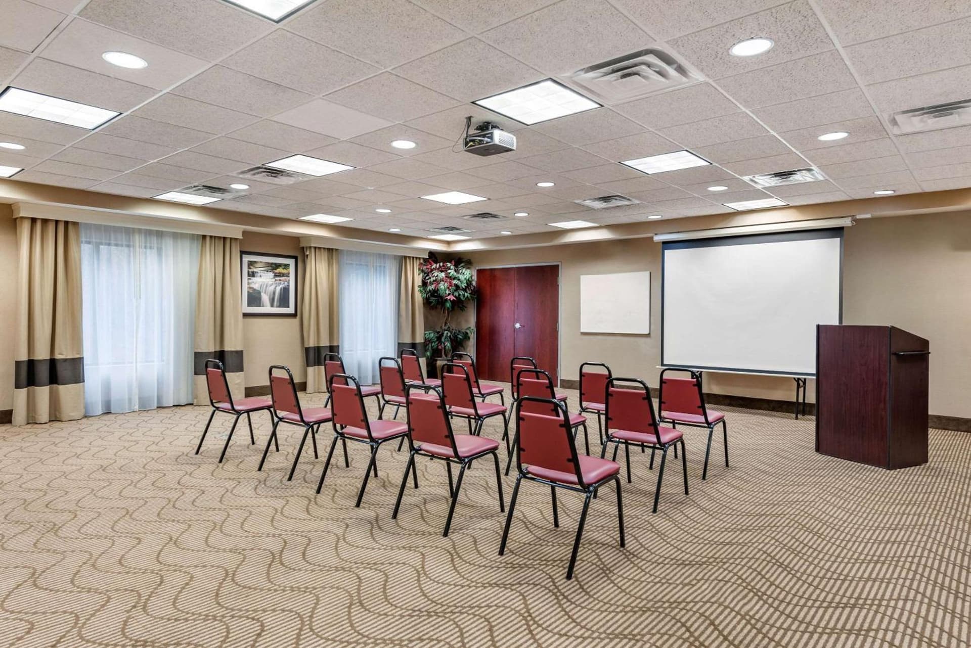 Comfort Suites Elkhart South gallery photo in Elkhart, IN — image 10