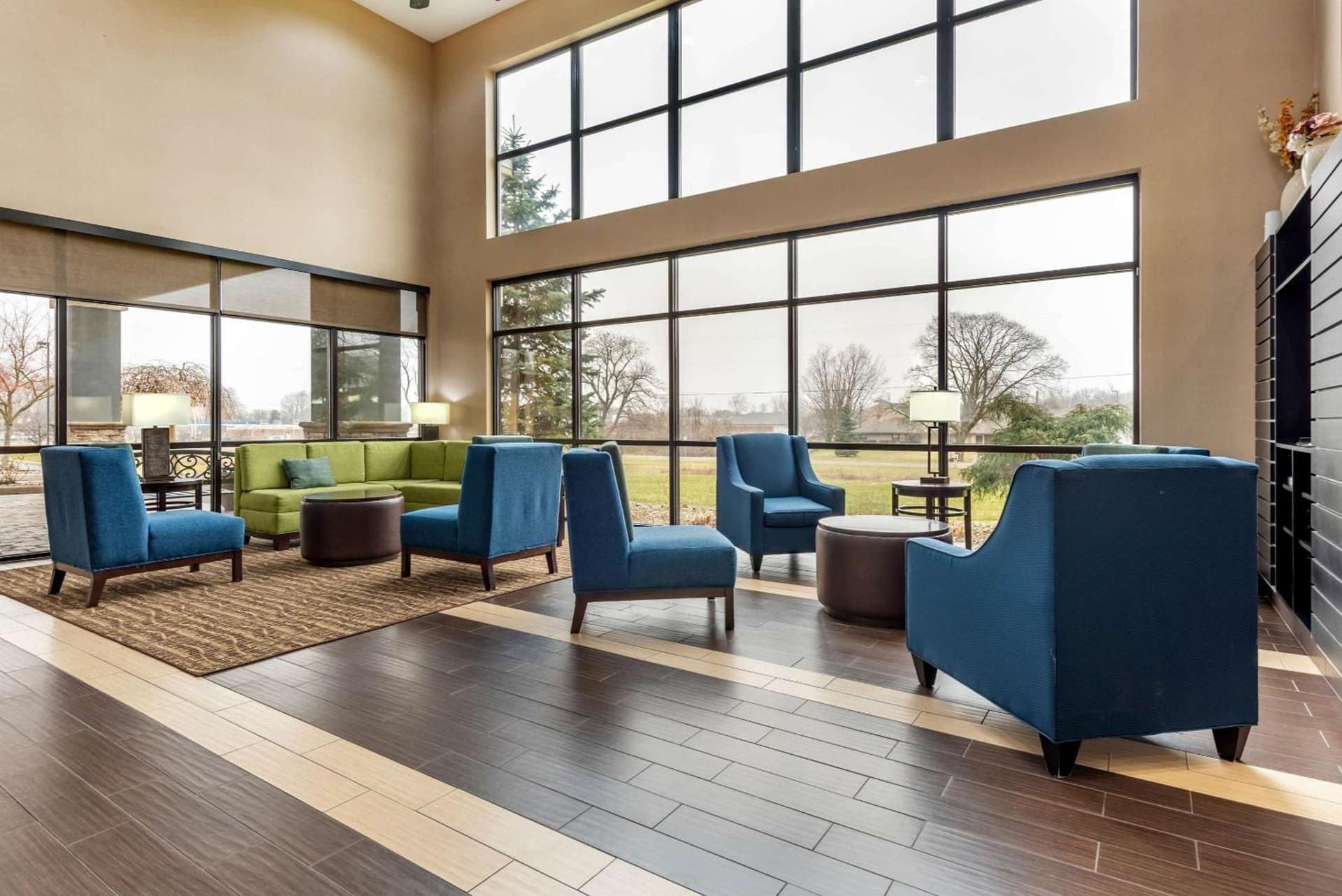 Comfort Suites Elkhart South gallery photo in Elkhart, IN — image 32