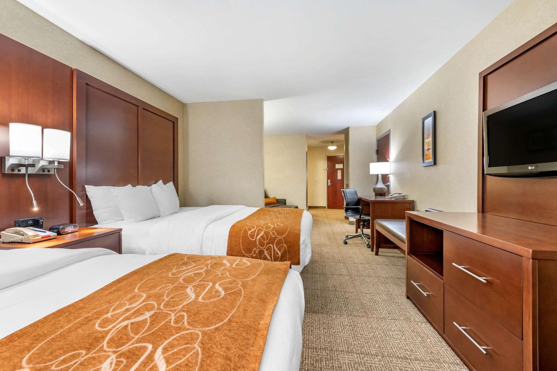 Comfort Suites Elkhart South property views in Elkhart, IN — gallery photo 3