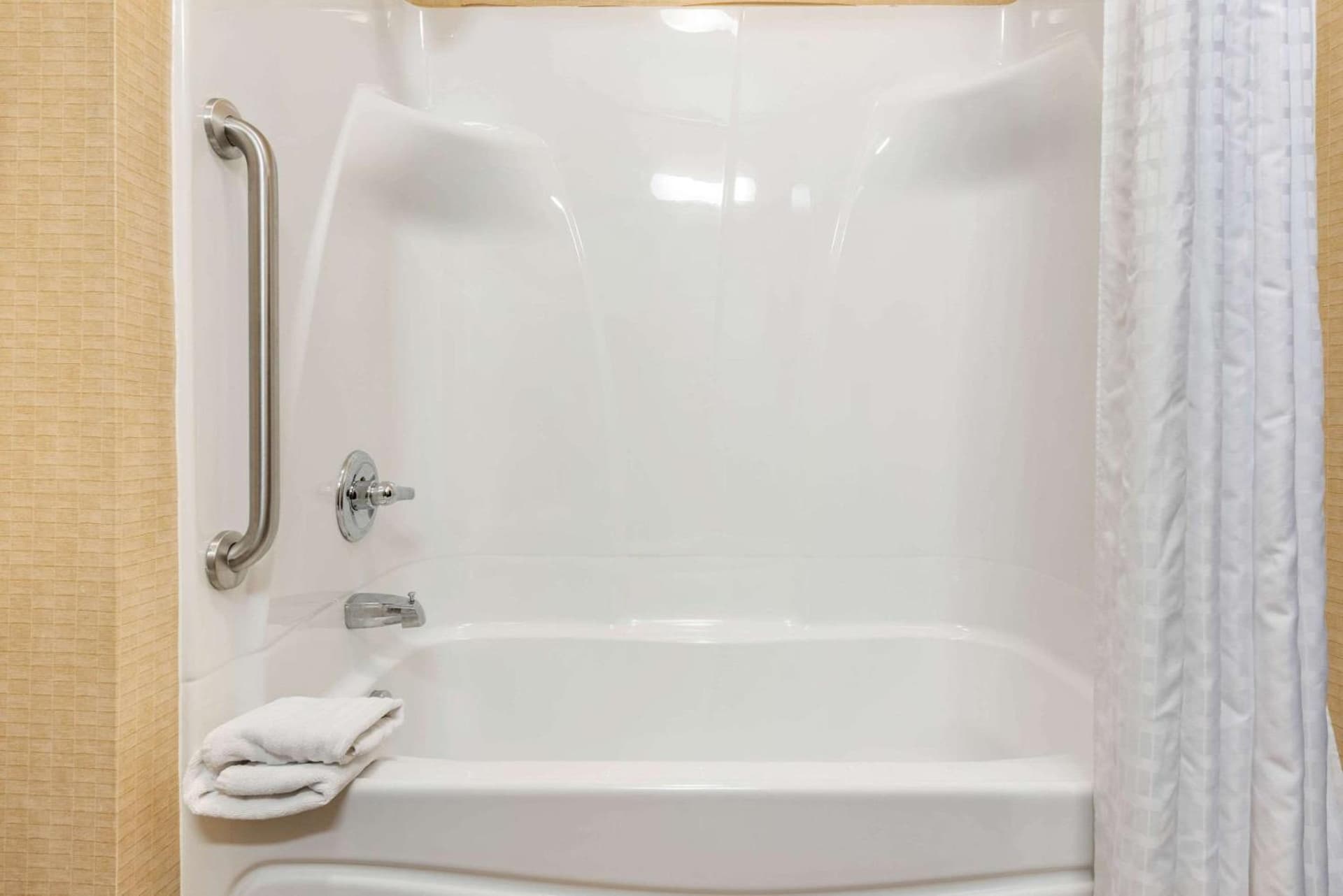 Comfort Suites Elkhart South gallery photo in Elkhart, IN — image 17