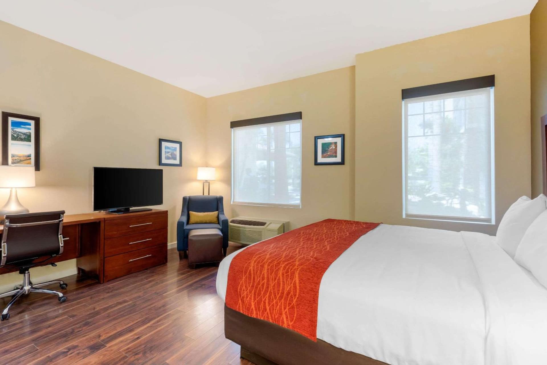 Comfort Inn & Suites Near Ontario Airport gallery photo in Ontario, CA — image 17