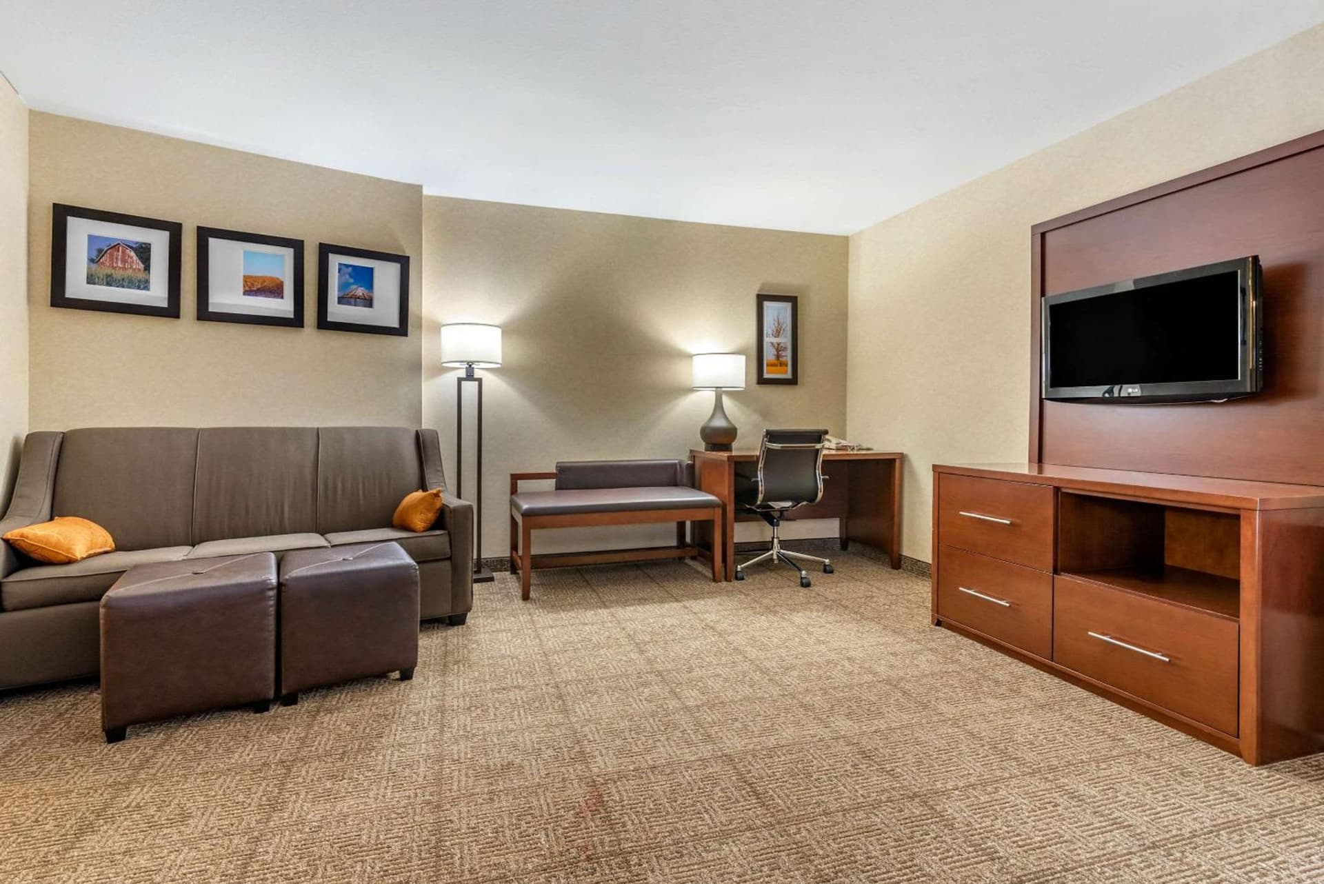 Comfort Suites Elkhart South gallery photo in Elkhart, IN — image 12