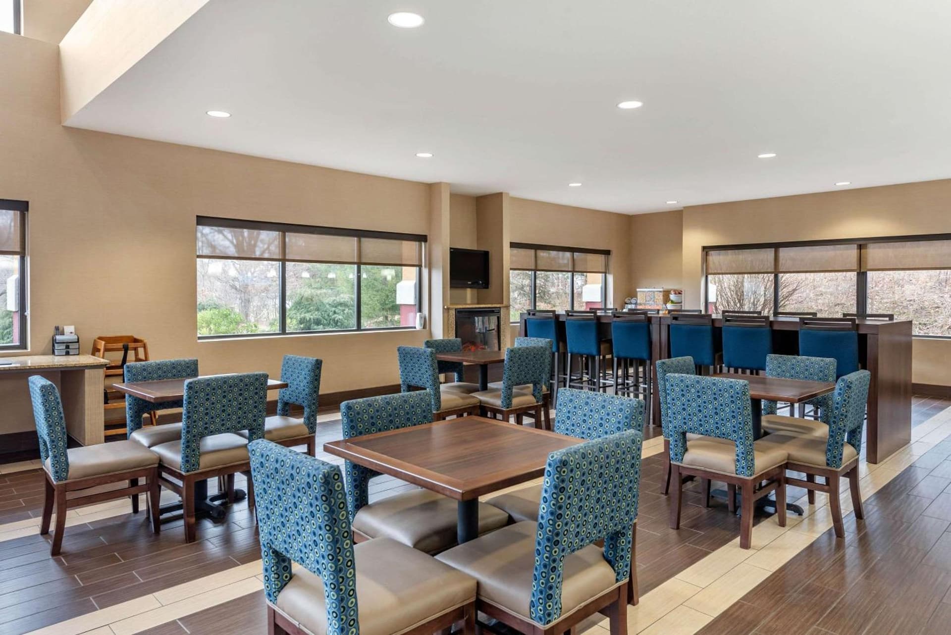 Comfort Suites Elkhart South gallery photo in Elkhart, IN — image 33