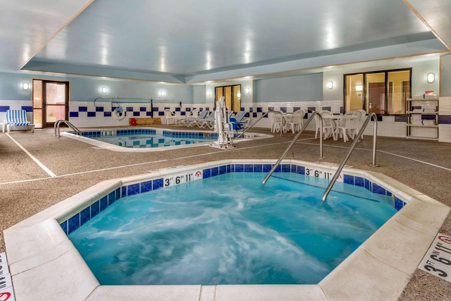 Comfort Suites Elkhart South gallery photo in Elkhart, IN — image 27