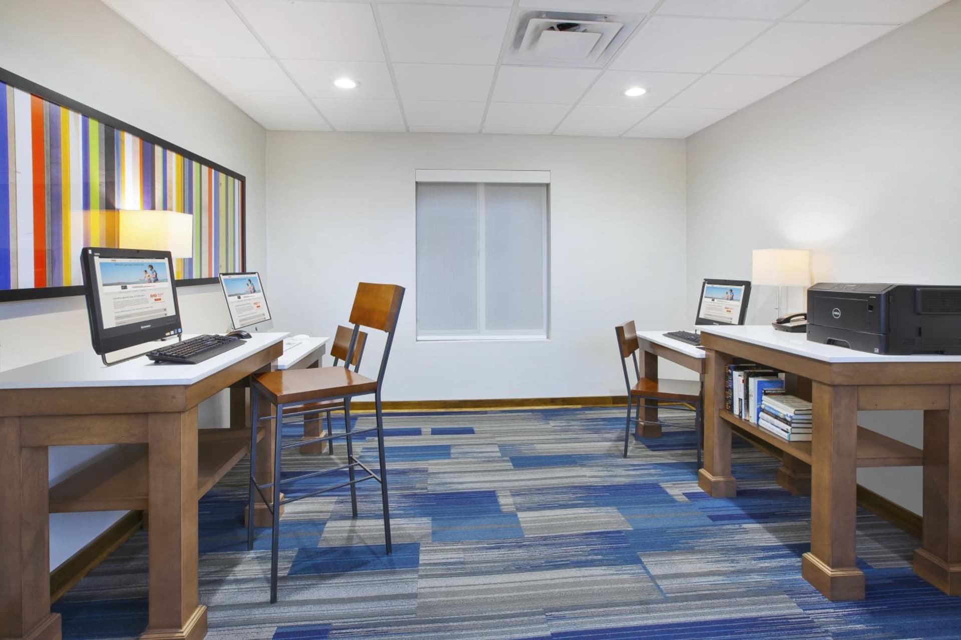 Holiday Inn Express Hotel & Suites Auburn Hills by IHG interior in Auburn Hills, MI — gallery photo 2