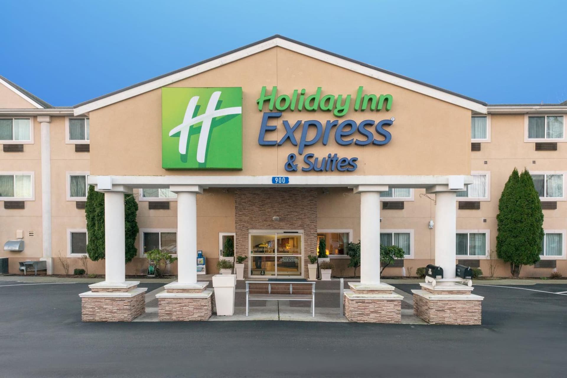 Holiday Inn Express Hotels & Suites Burlington by IHG gallery photo in Burlington, WA — image 47