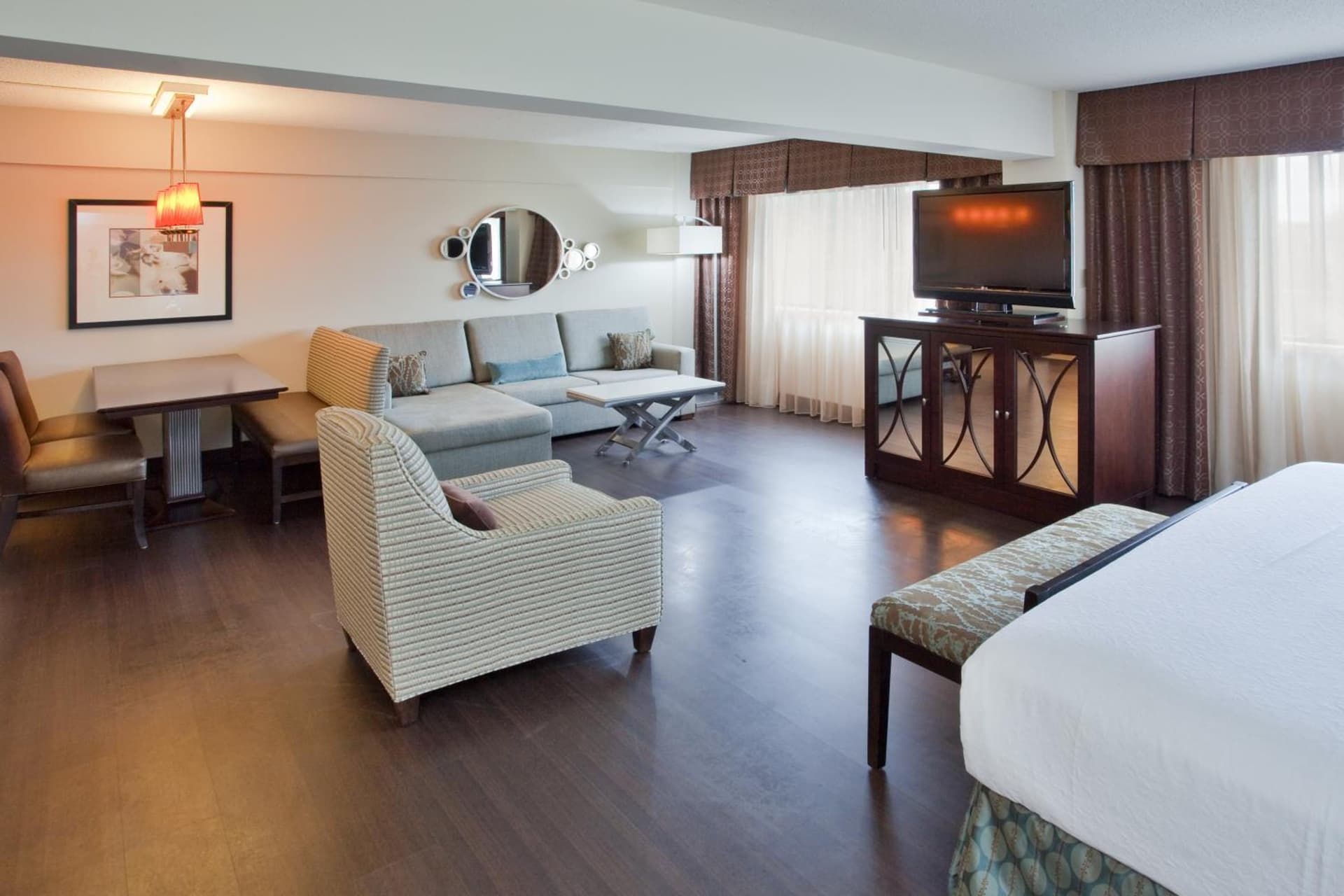 Holiday Inn Virginia Beach - Norfolk by IHG gallery photo in Virginia Beach, VA — image 9