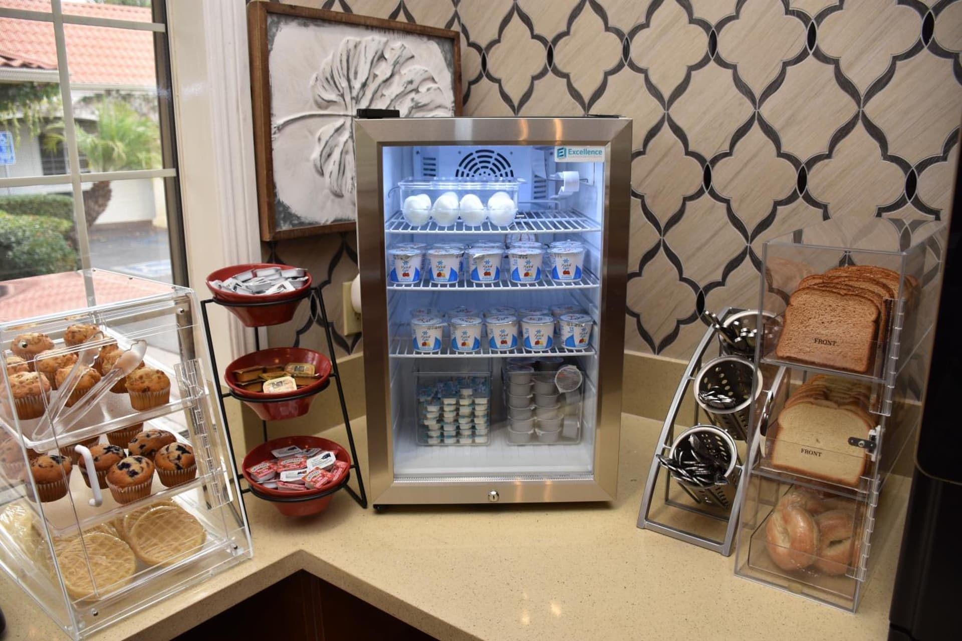 Dynasty Suites Redlands interior in Redlands, CA — gallery photo 2