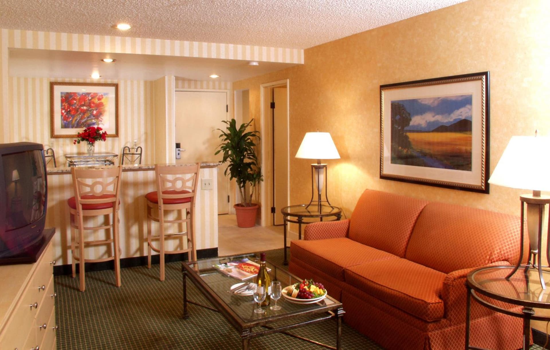 GreenTree Hotel Phoenix West gallery photo in Phoenix, AZ — image 11