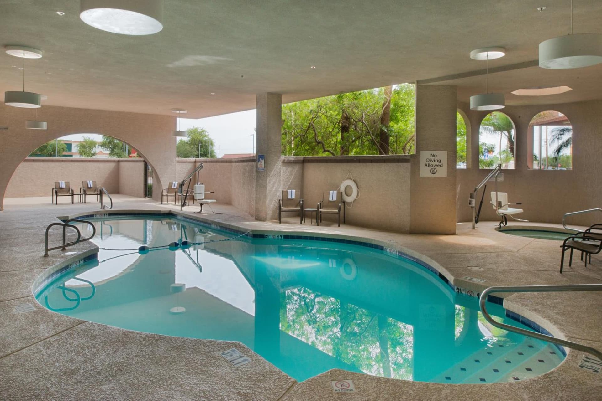 GreenTree Hotel Phoenix West gallery photo in Phoenix, AZ — image 12
