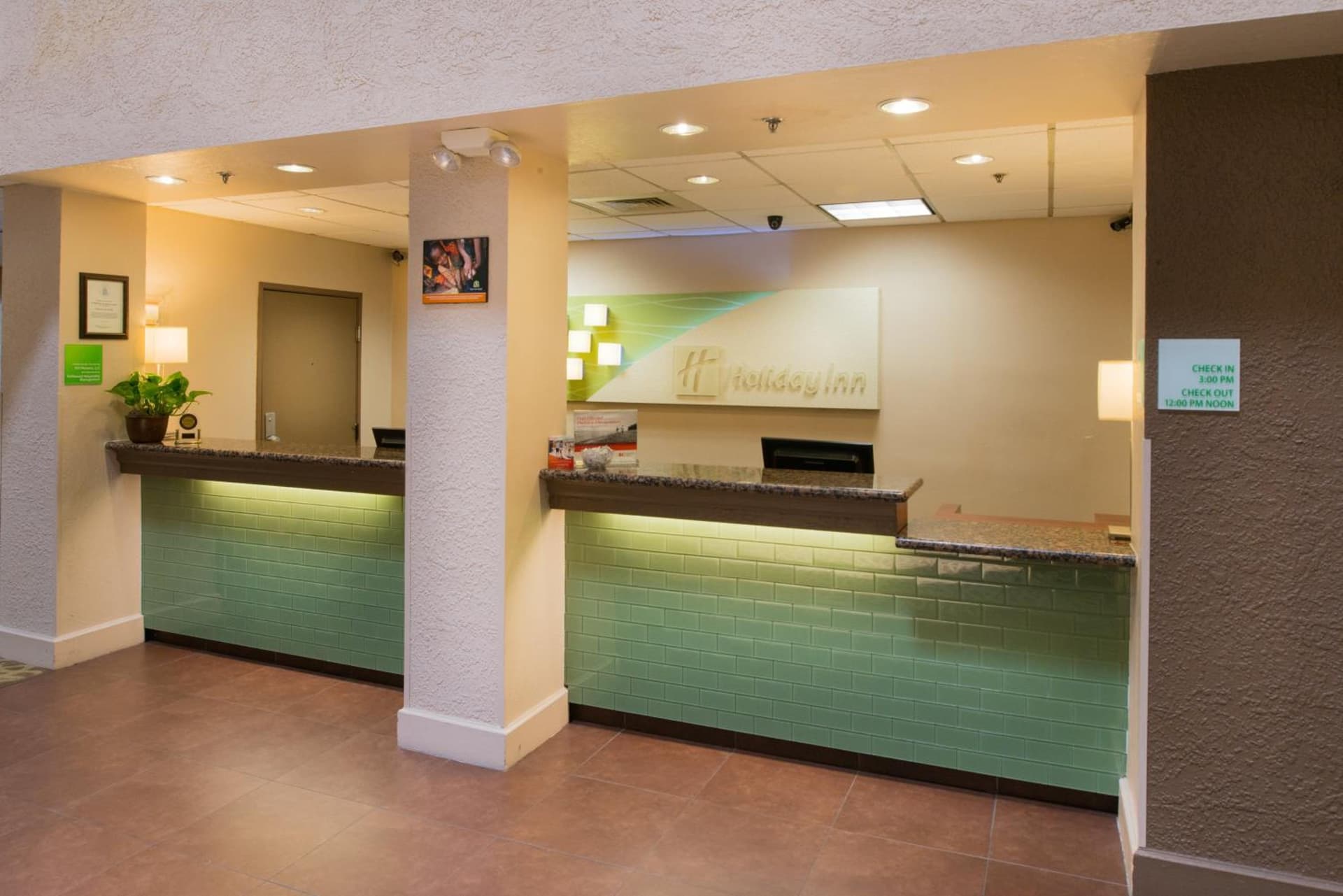 GreenTree Hotel Phoenix West gallery photo in Phoenix, AZ — image 18