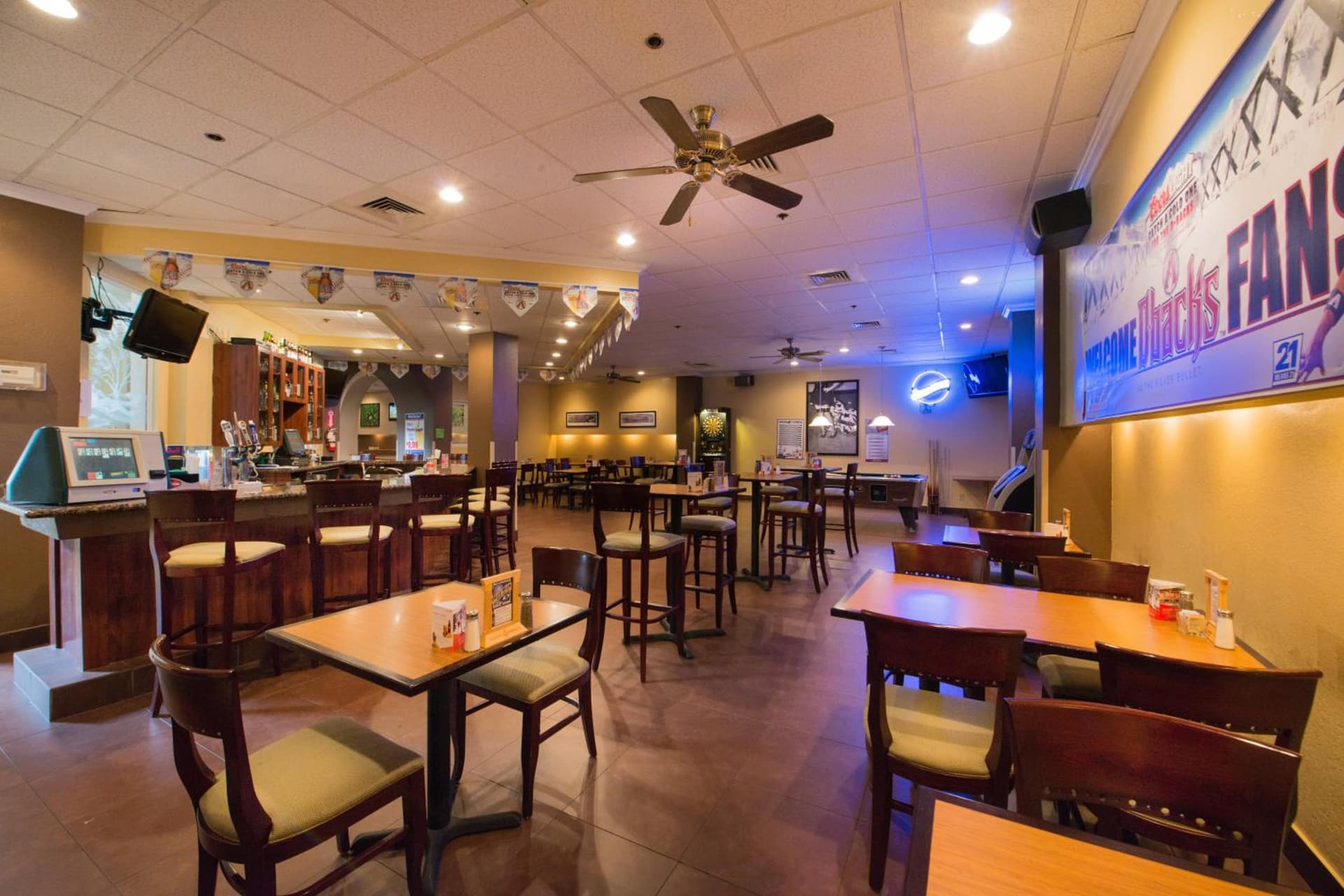 GreenTree Hotel Phoenix West gallery photo in Phoenix, AZ — image 15