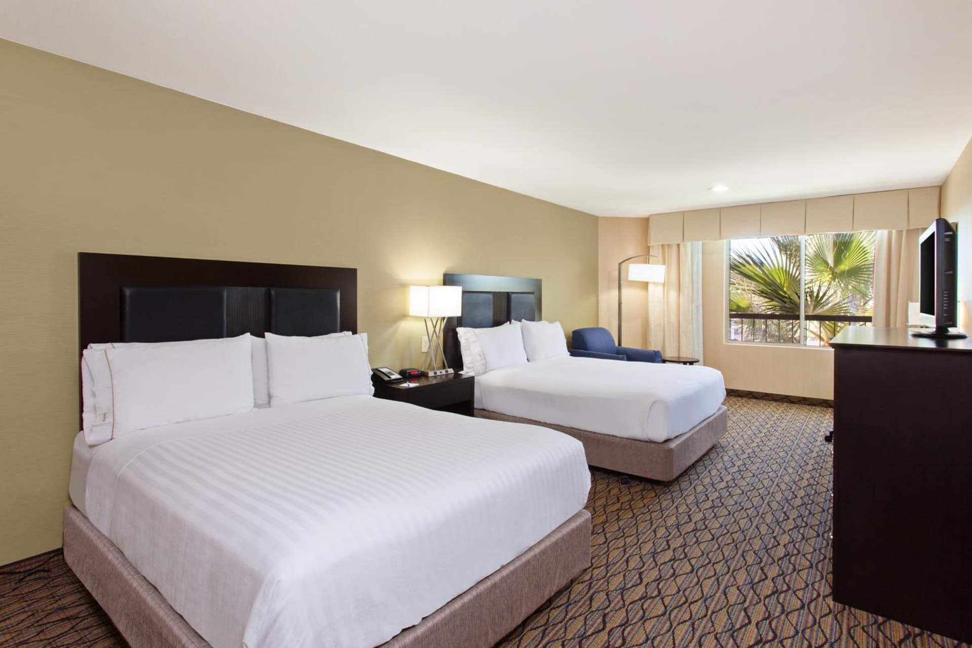 Holiday Inn Express Newport Beach by IHG gallery photo in Newport Beach, CA — image 24
