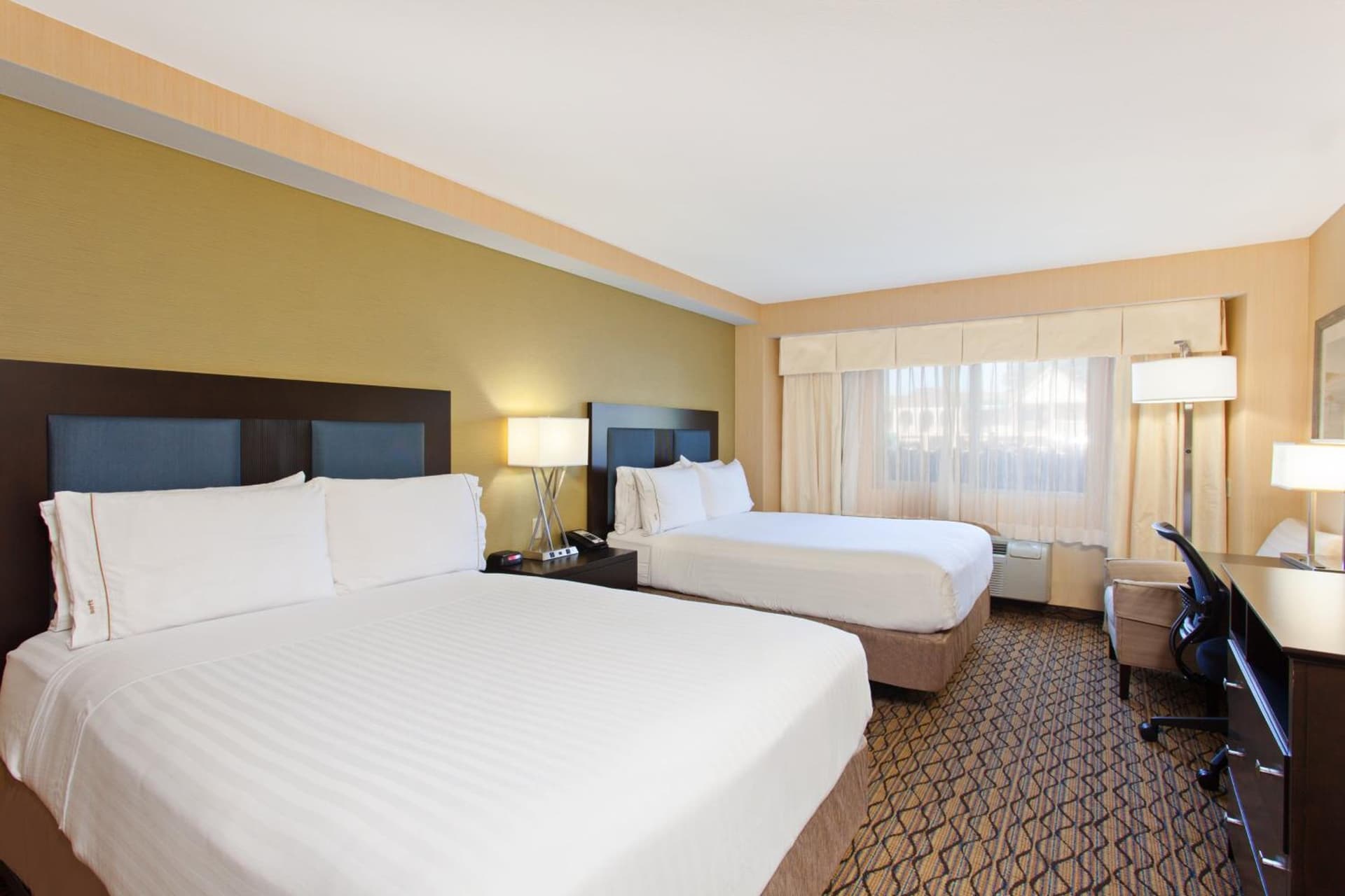 Holiday Inn Express Newport Beach by IHG gallery photo in Newport Beach, CA — image 31