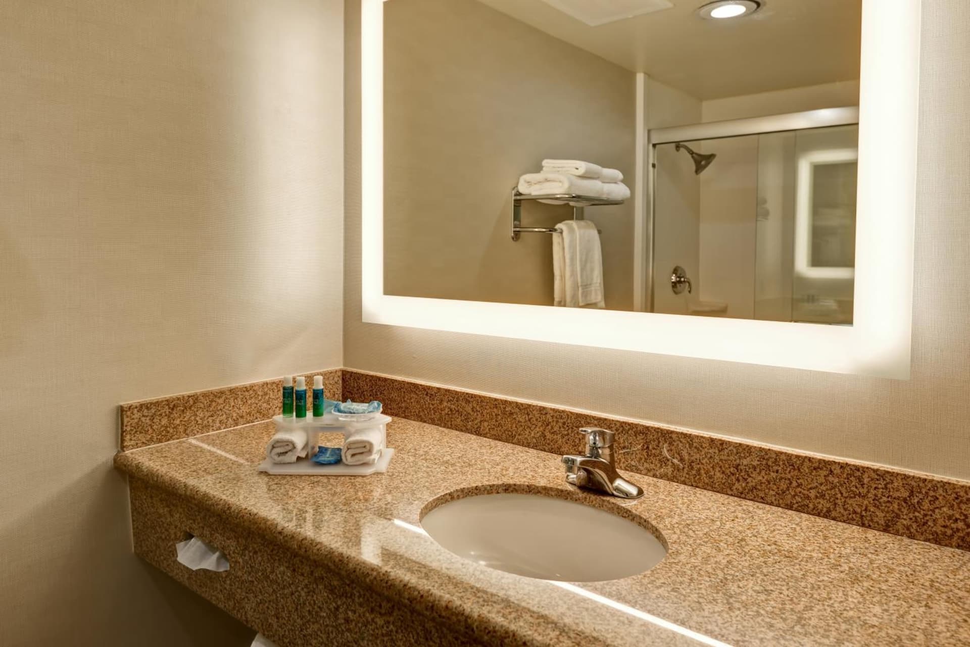 Holiday Inn Express Newport Beach by IHG gallery photo in Newport Beach, CA — image 29