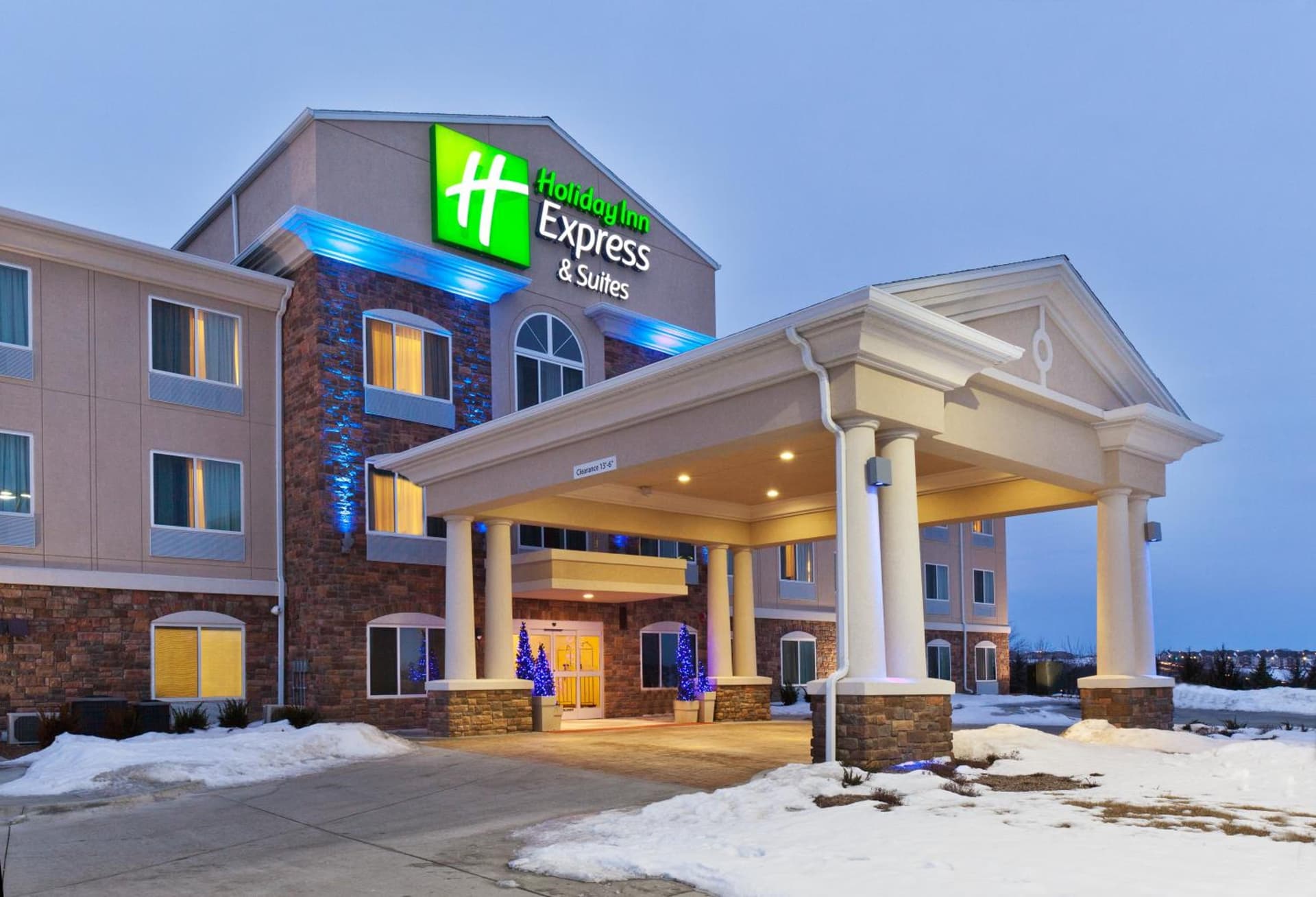 Holiday Inn Express & Suites - Omaha I - 80 by IHG featured exterior or lobby in Gretna, NE — similar hotel