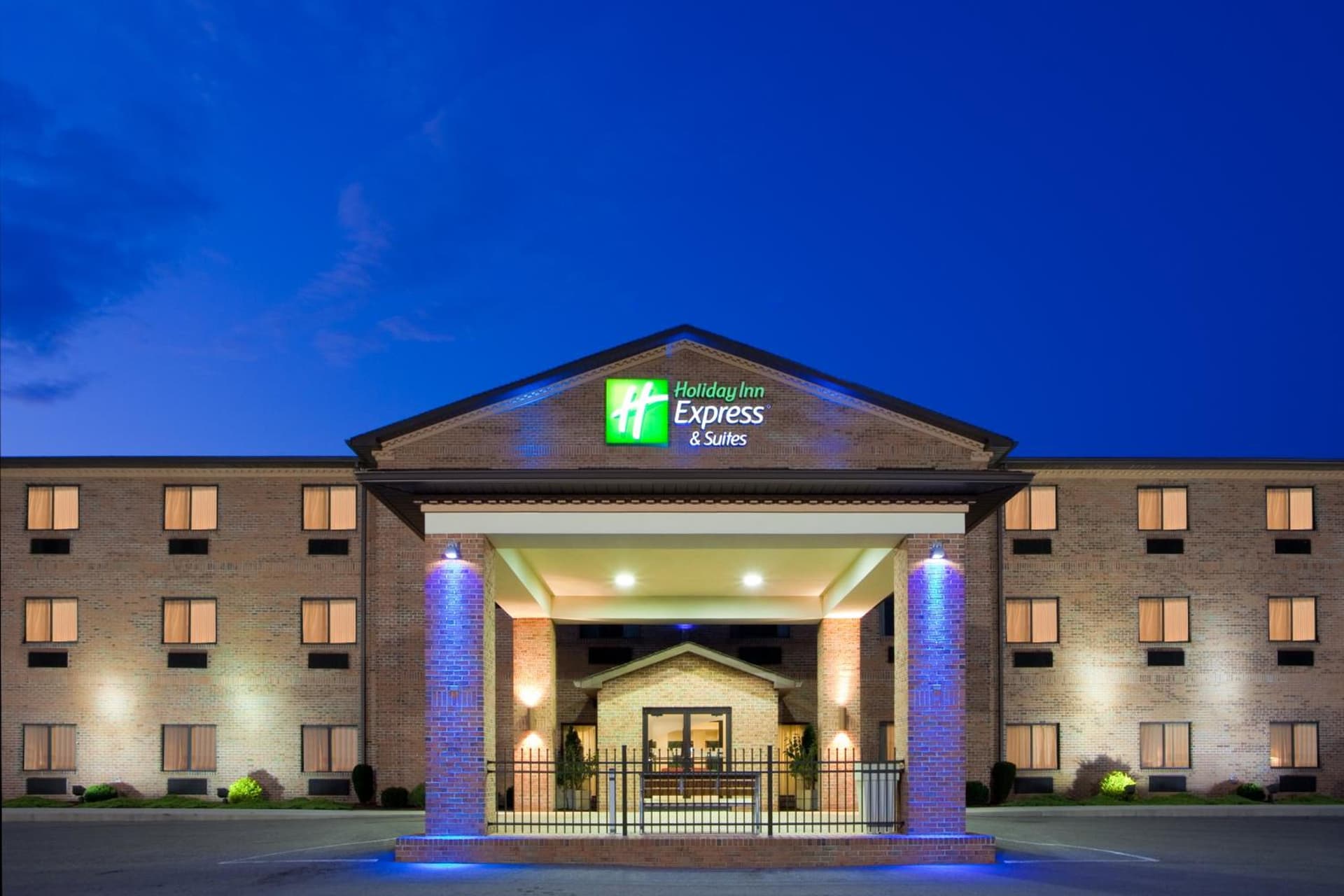 Holiday Inn Express Hotel & Suites Elkins by IHG — hotel in Elkins, West Virginia