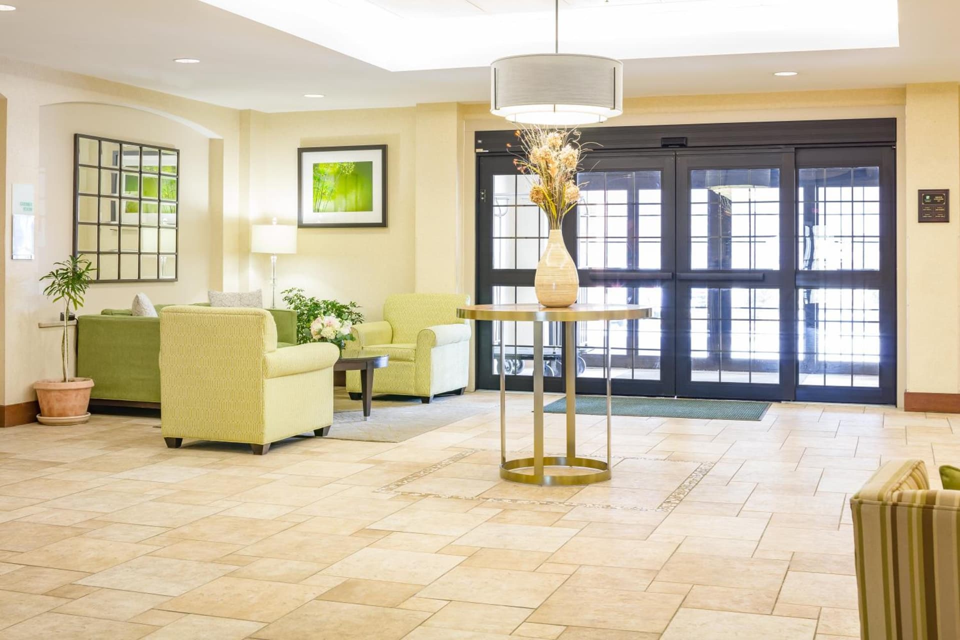 Holiday Inn Manchester Airport by IHG gallery photo in Manchester, NH — image 49