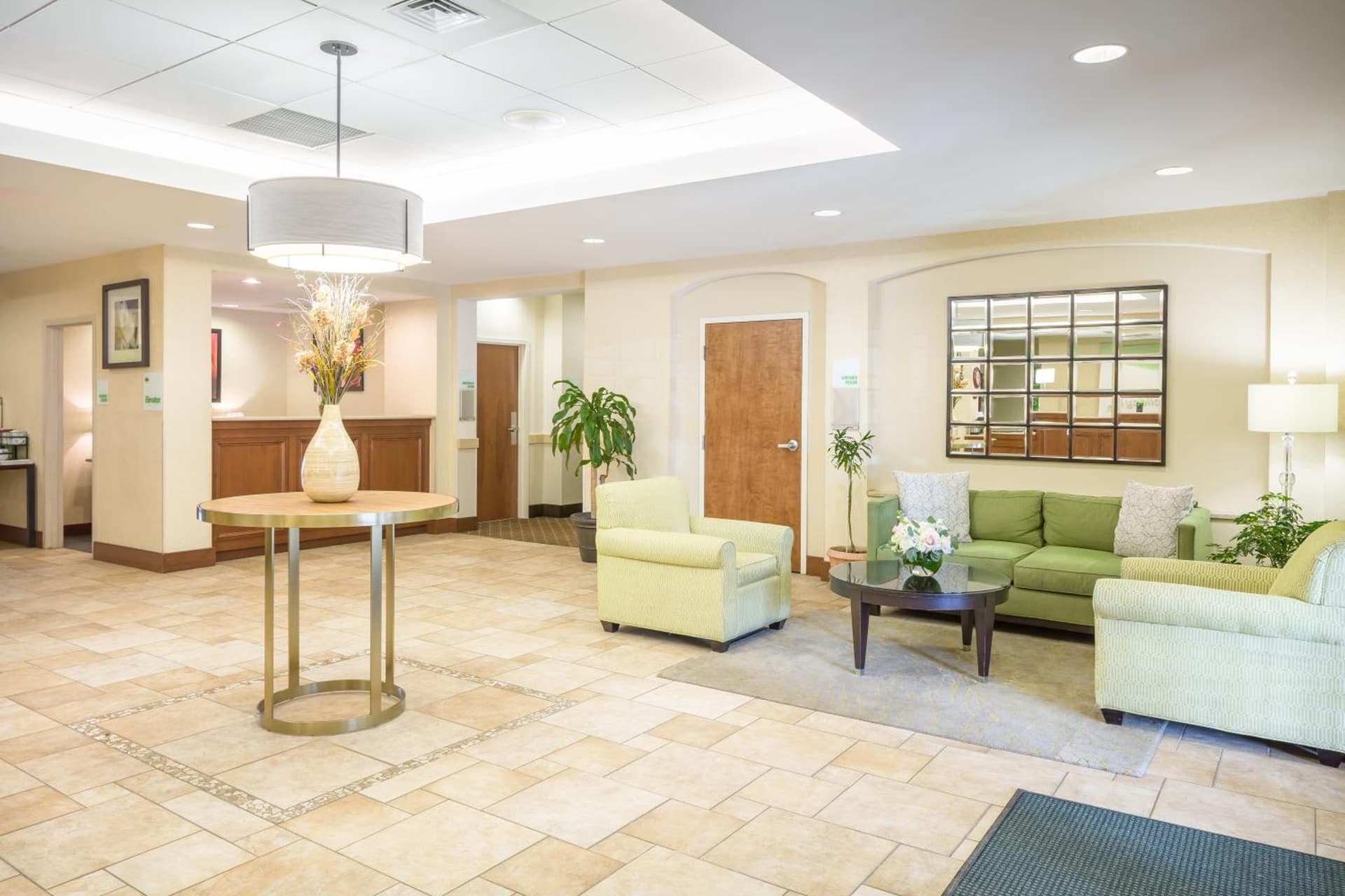 Holiday Inn Manchester Airport by IHG gallery photo in Manchester, NH — image 33