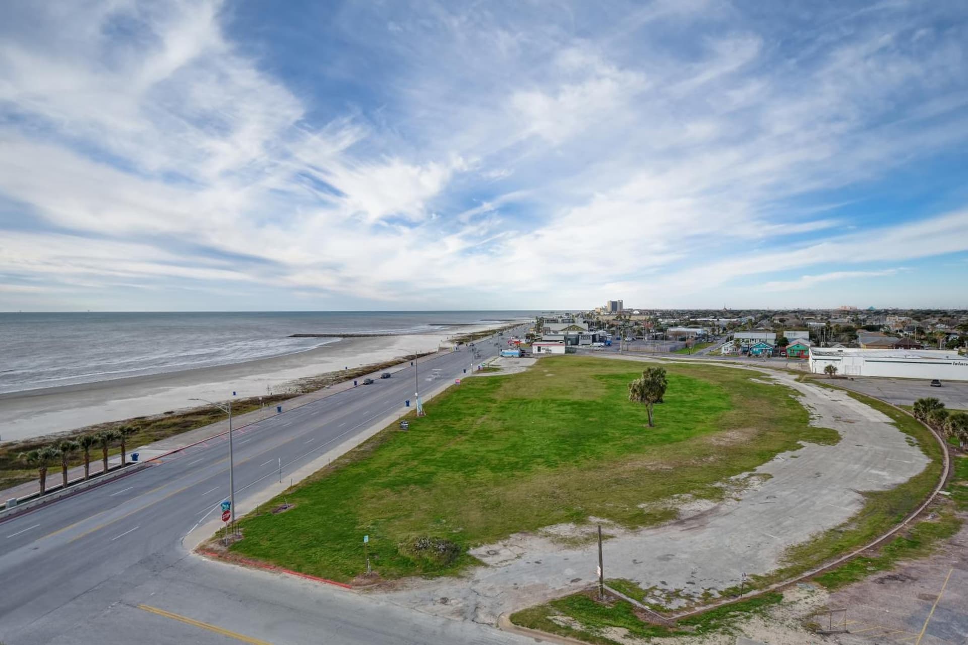 Holiday Inn Express & Suites - Galveston Beach by IHG gallery photo in Galveston, TX — image 20