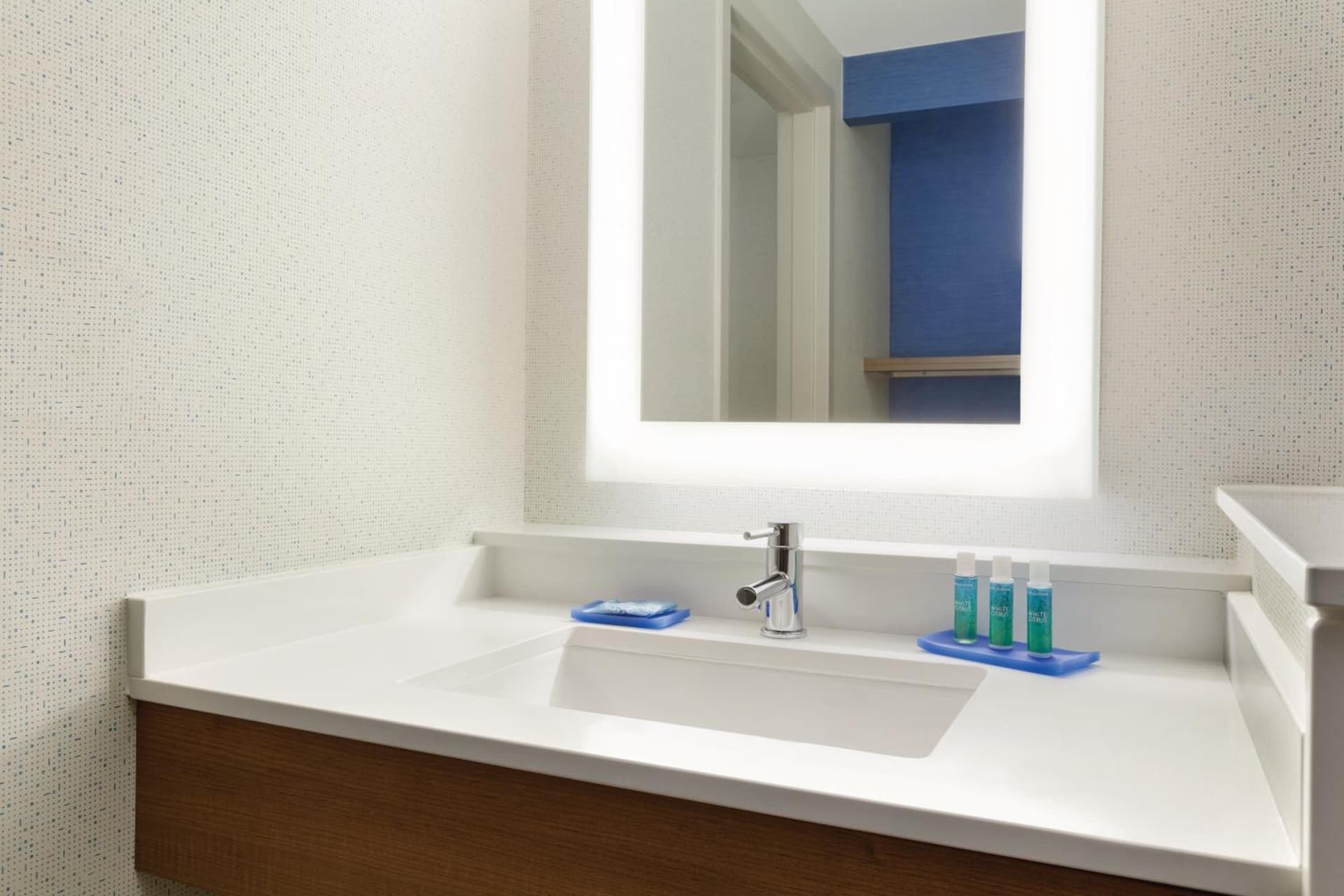 Holiday Inn Express Hartford South - Rocky Hill by IHG gallery photo in Rocky Hill — image 21