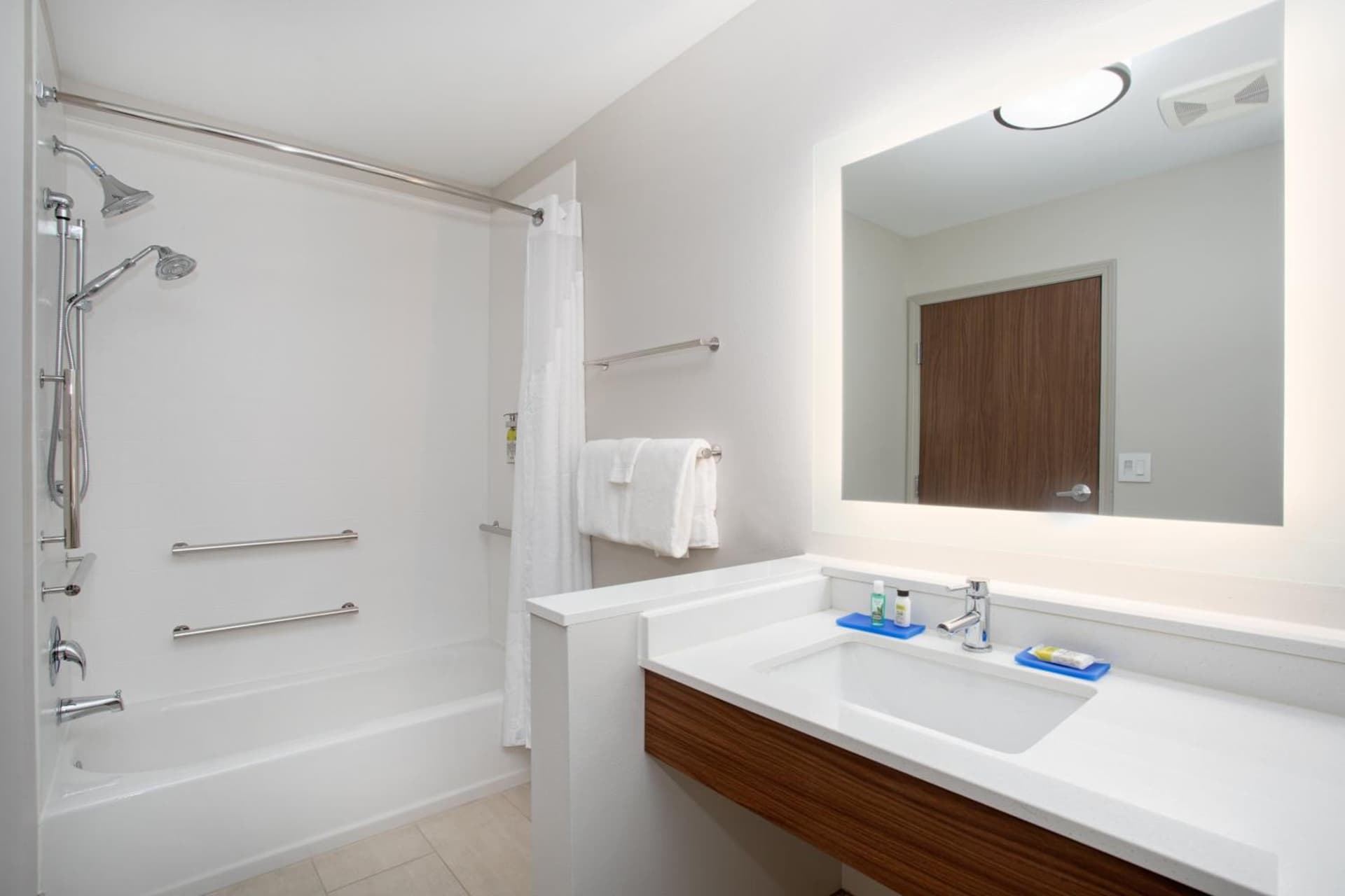 Holiday Inn Express & Suites Sioux City North - Event Center by IHG gallery photo in Dakota Dunes, SD — image 32