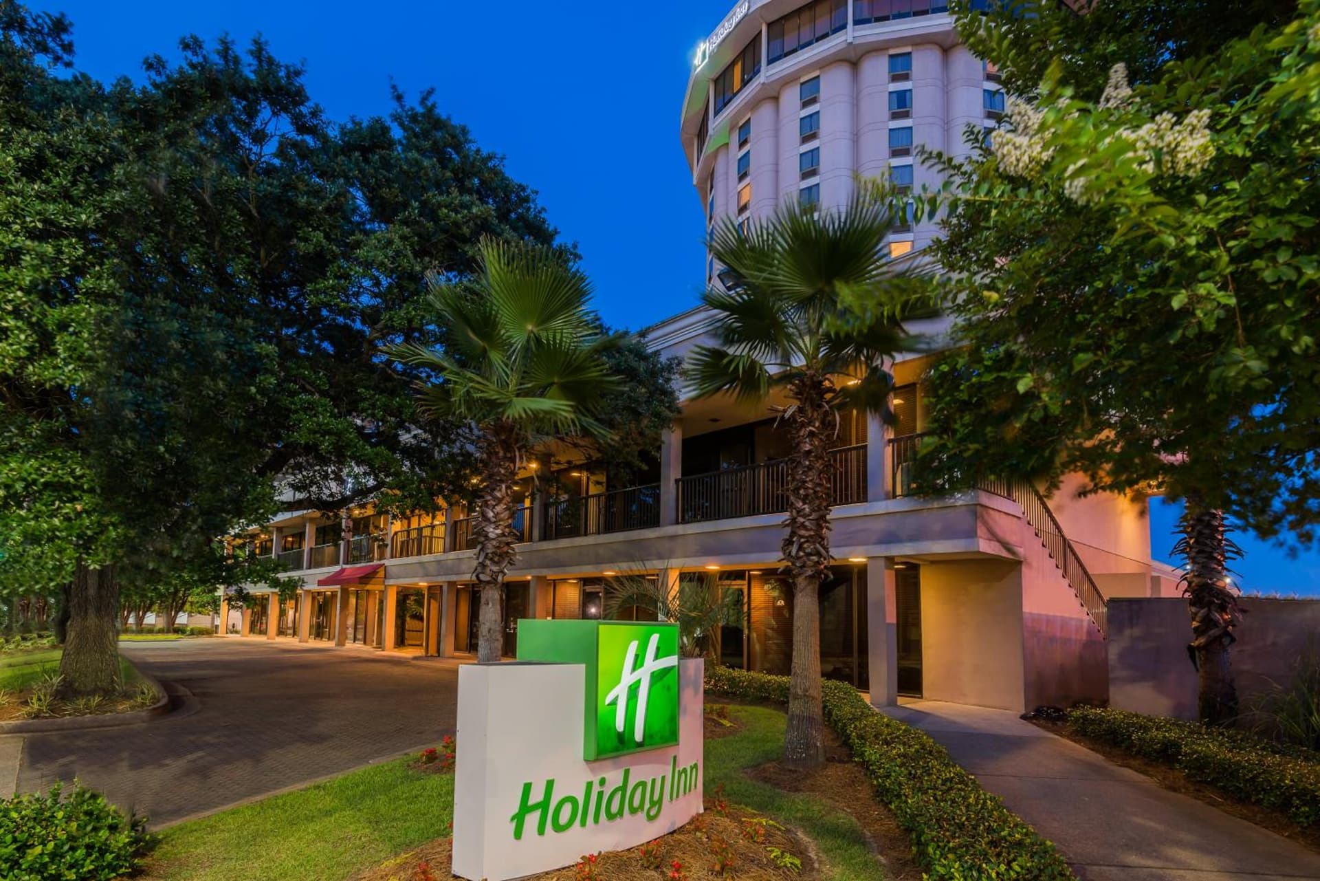 Holiday Inn Mobile Downtown Historic District by IHG gallery photo in Mobile, AL — image 8