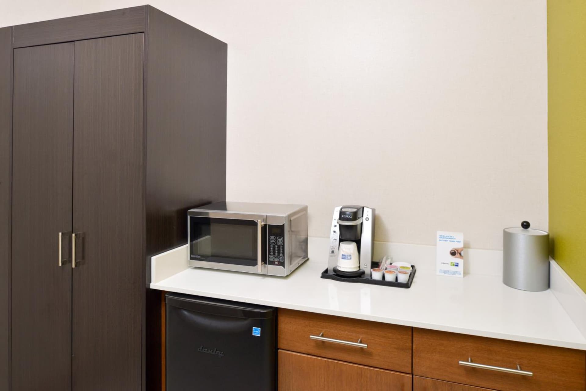 Holiday Inn Express Wixom by IHG gallery photo in Wixom, MI — image 27