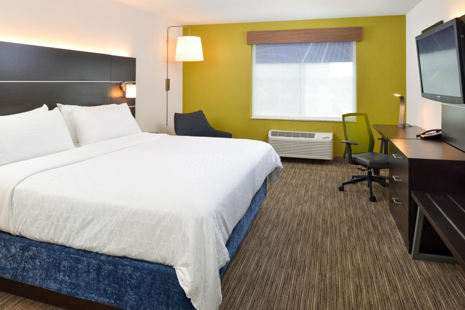 Holiday Inn Express Wixom by IHG gallery photo in Wixom, MI — image 14