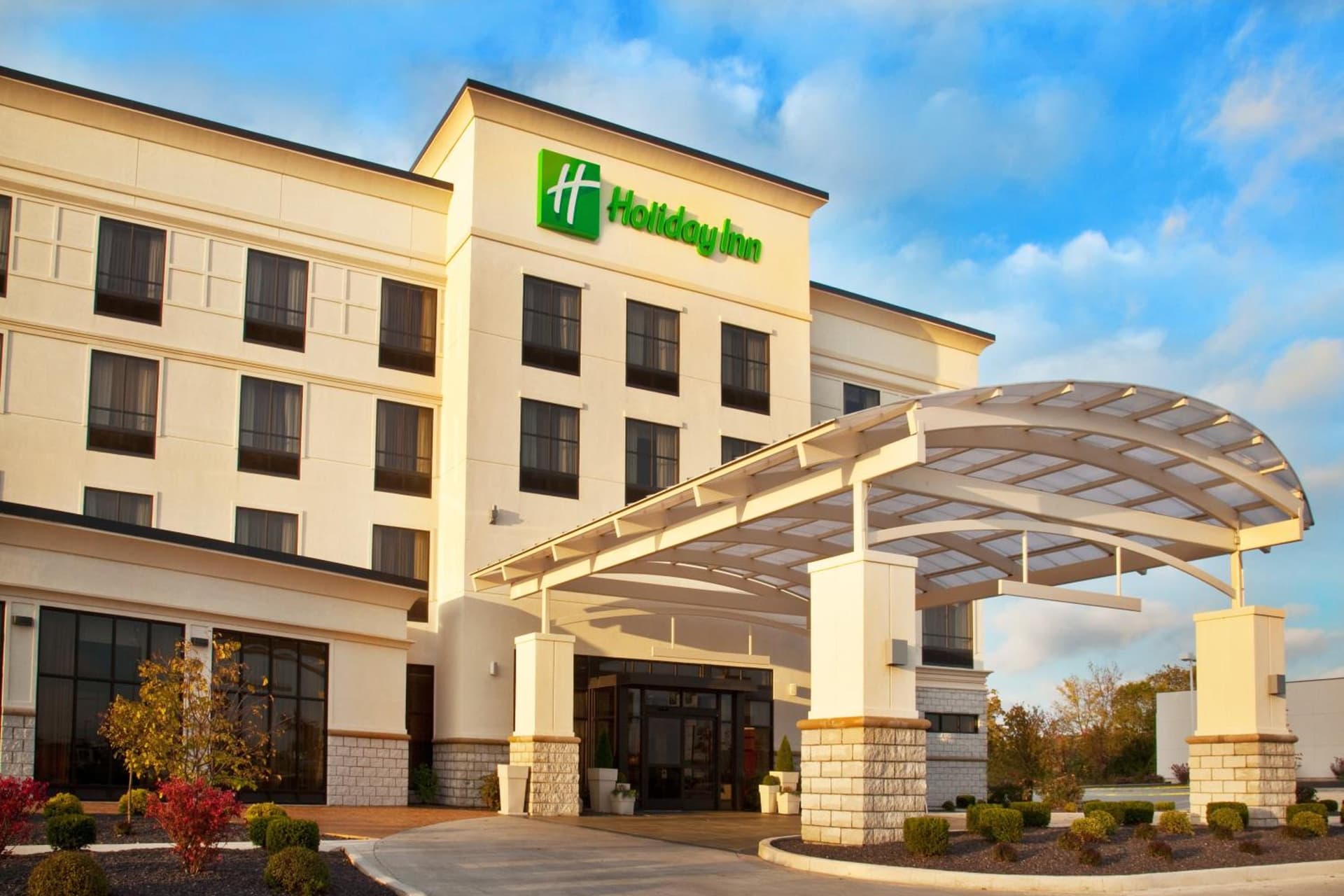 Holiday Inn Quincy by IHG featured exterior or lobby in Quincy, IL — similar hotel