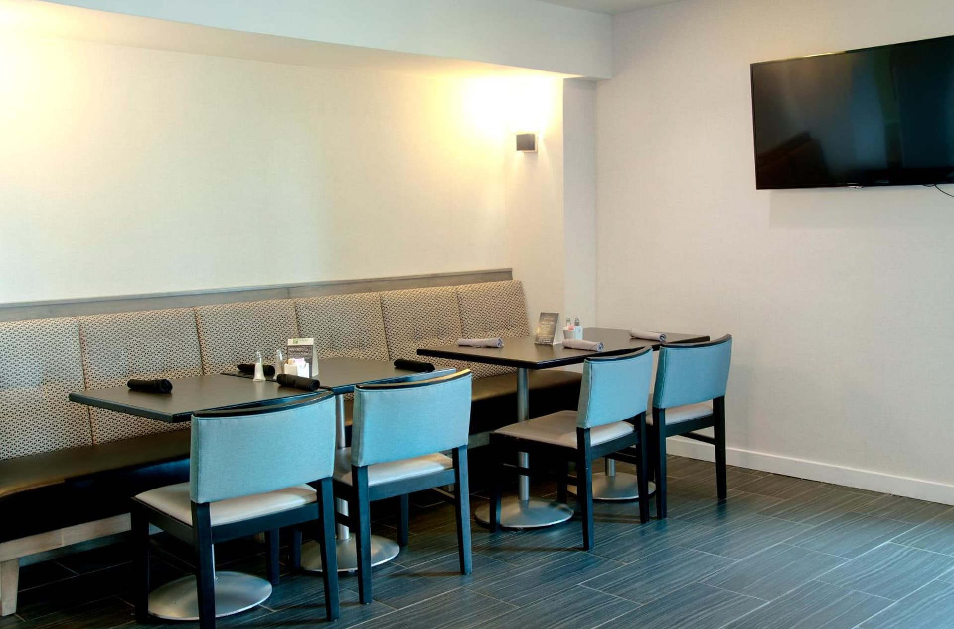 Holiday Inn Victorville by IHG gallery photo in Victorville, CA — image 19