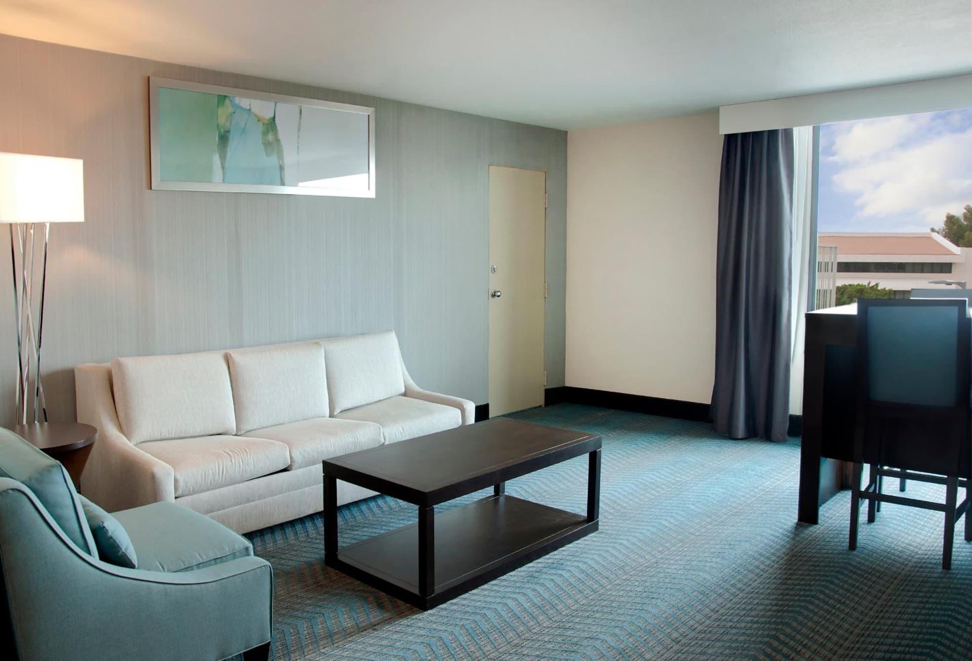 Holiday Inn Victorville by IHG property views in Victorville, CA — gallery photo 3
