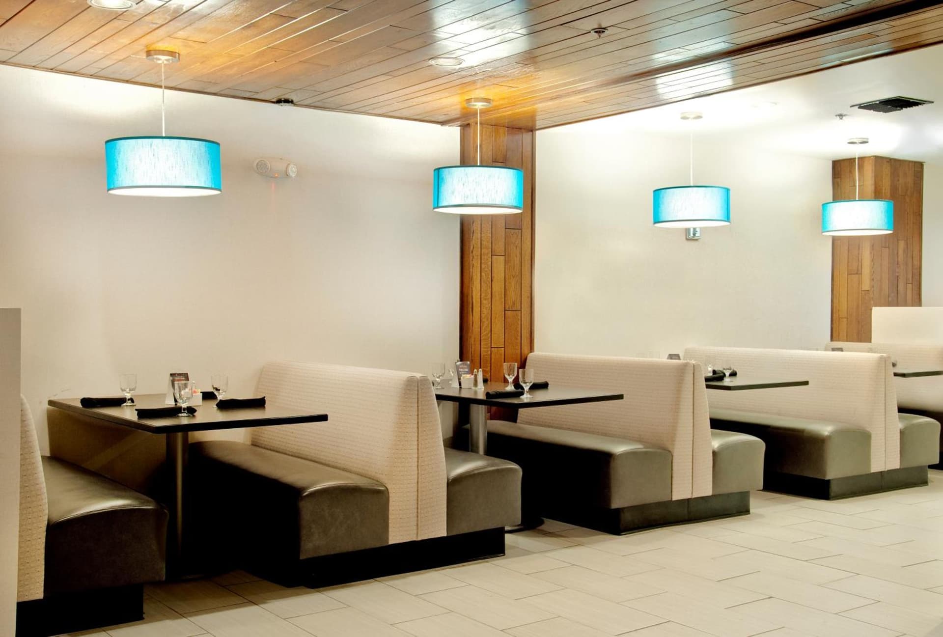 Holiday Inn Victorville by IHG gallery photo in Victorville, CA — image 57